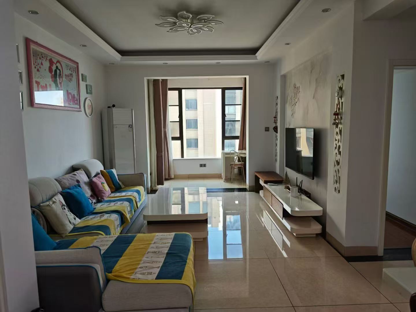 中泰财富湘江  2室2厅1卫    48.0万室内图