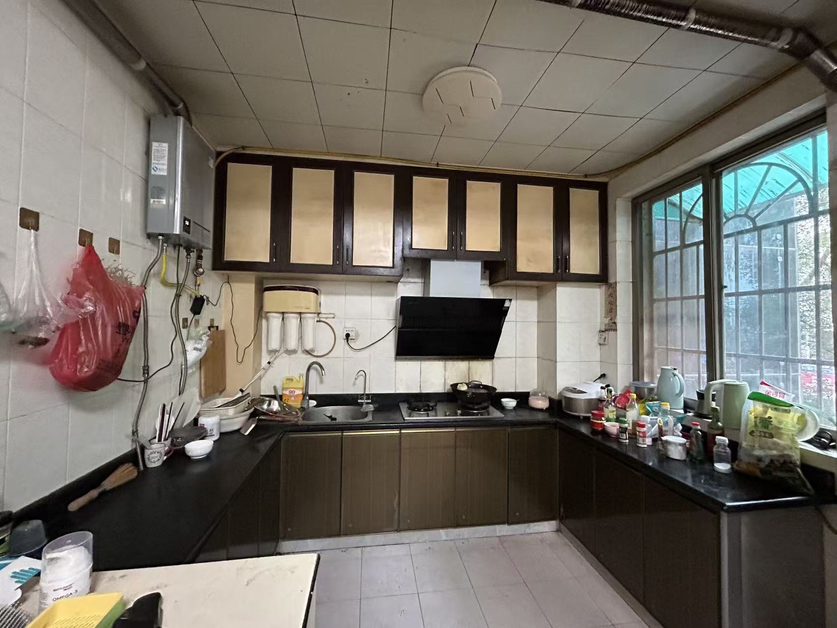 康华小区  3室2厅2卫    45.0万室内图