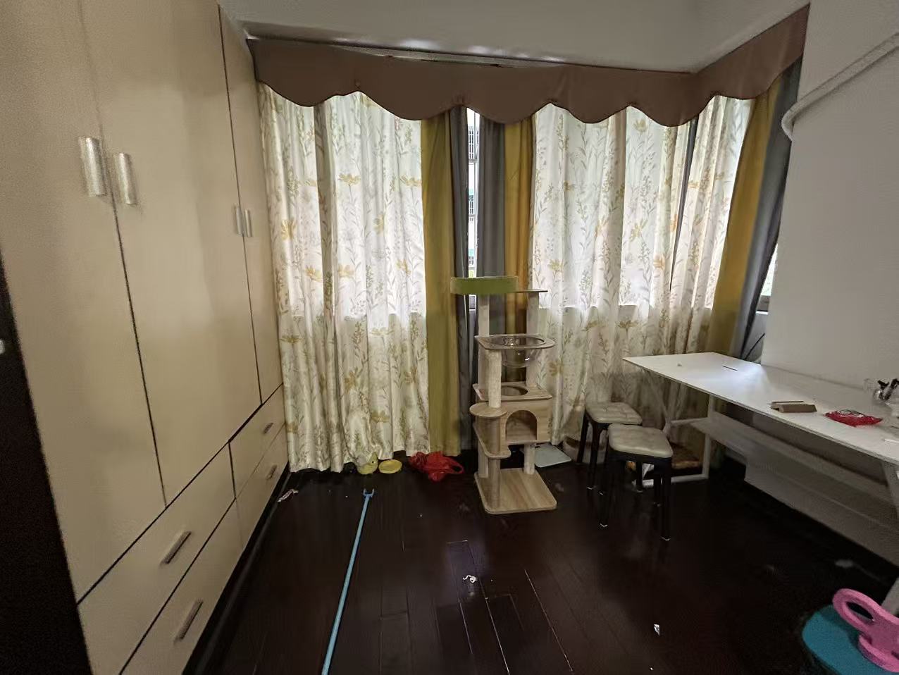 康华小区  3室2厅2卫    45.0万室内图