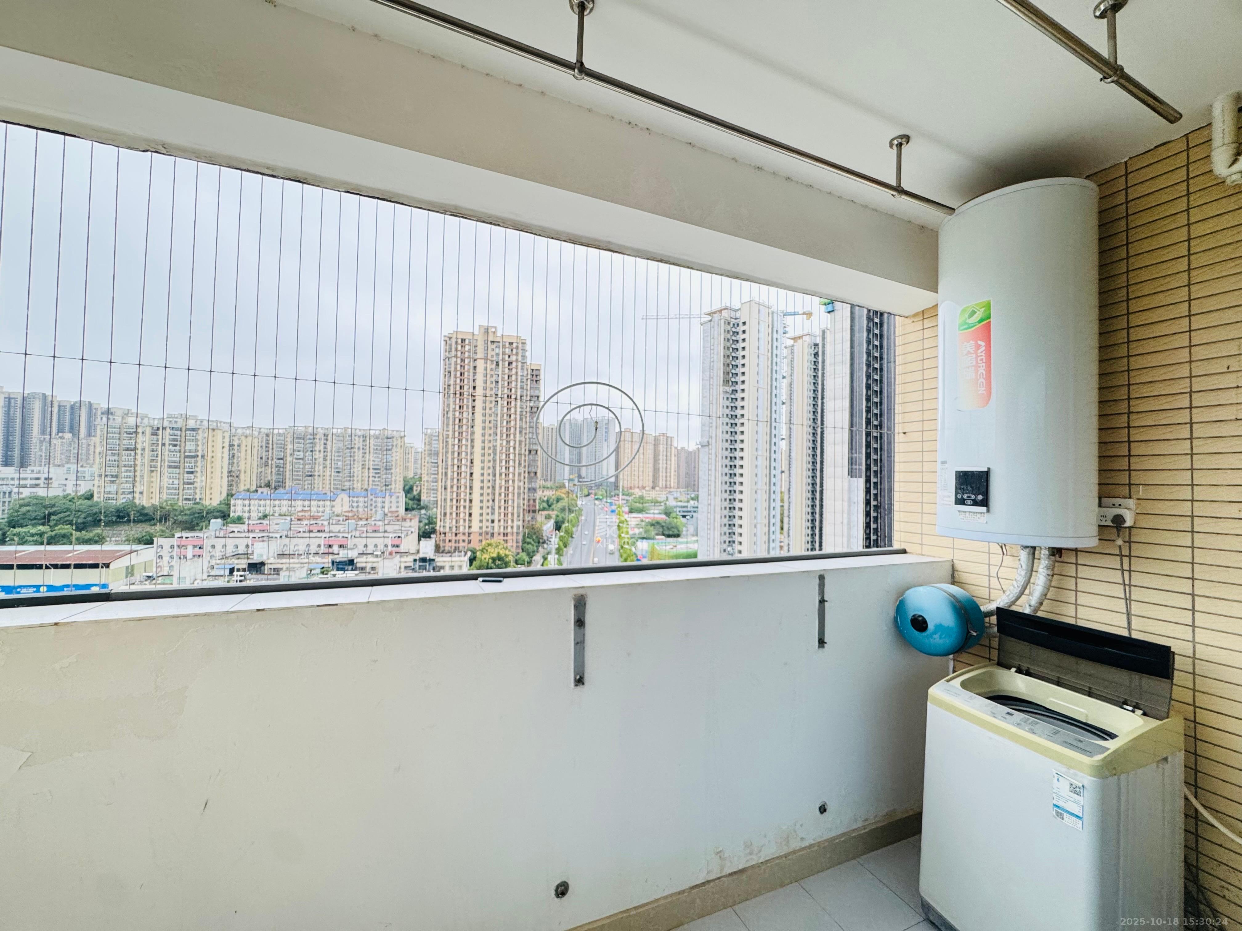 凯悦名城（泰悦公寓）  2室1厅1卫    2300.0元/月室内图