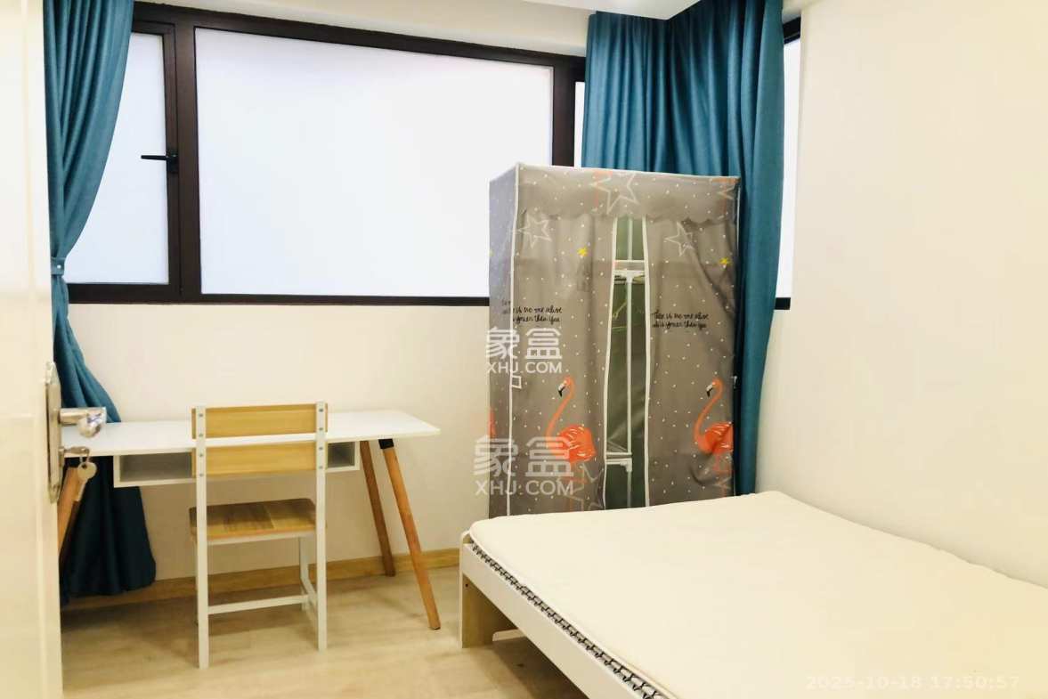 五江天街南区  3室2厅1卫    2100.0元/月 五江天街南区  3室2厅1卫    2100.0元/月室内图