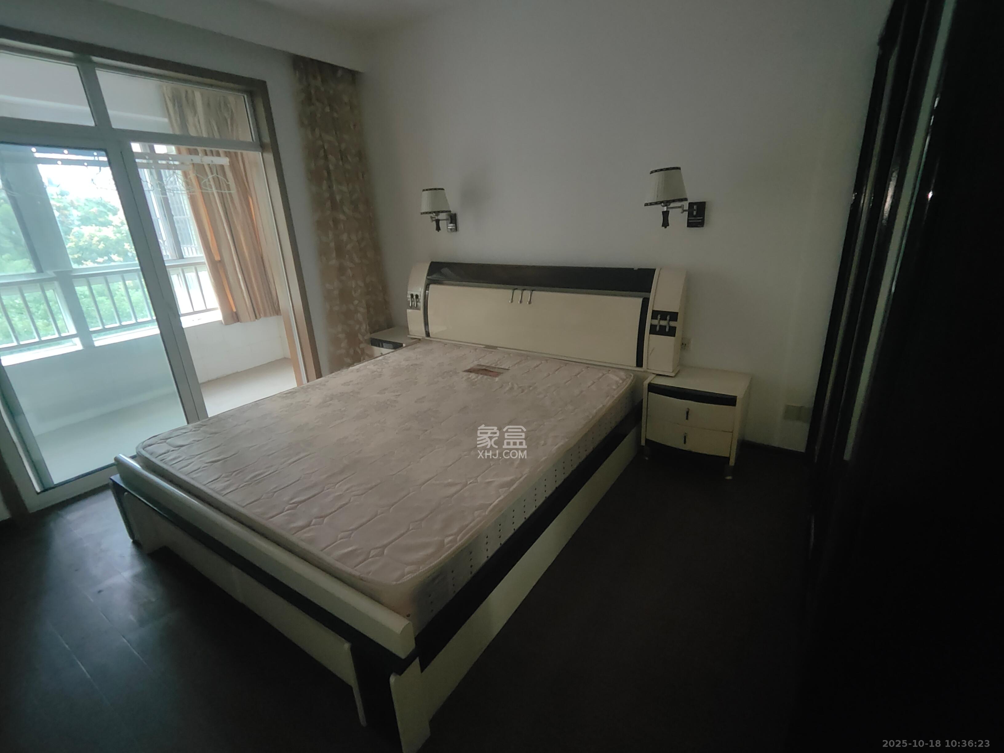 四季美景三期(四季美景水木轩)  2室2厅1卫    2300.0元/月 四季美景三期(四季美景水木轩)  2室2厅1卫    2300.0元/月室内图