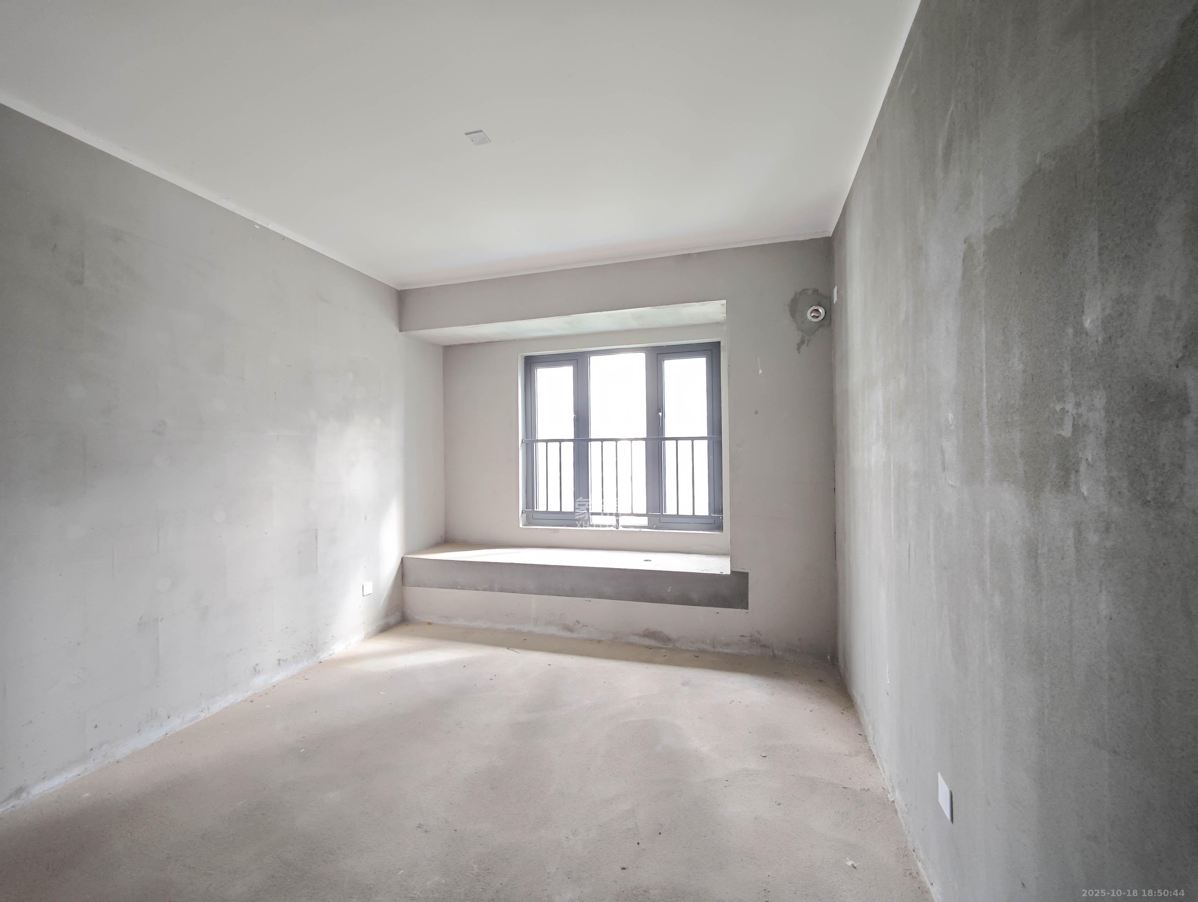 融创会展上东区  3室2厅1卫    79.9万卧室