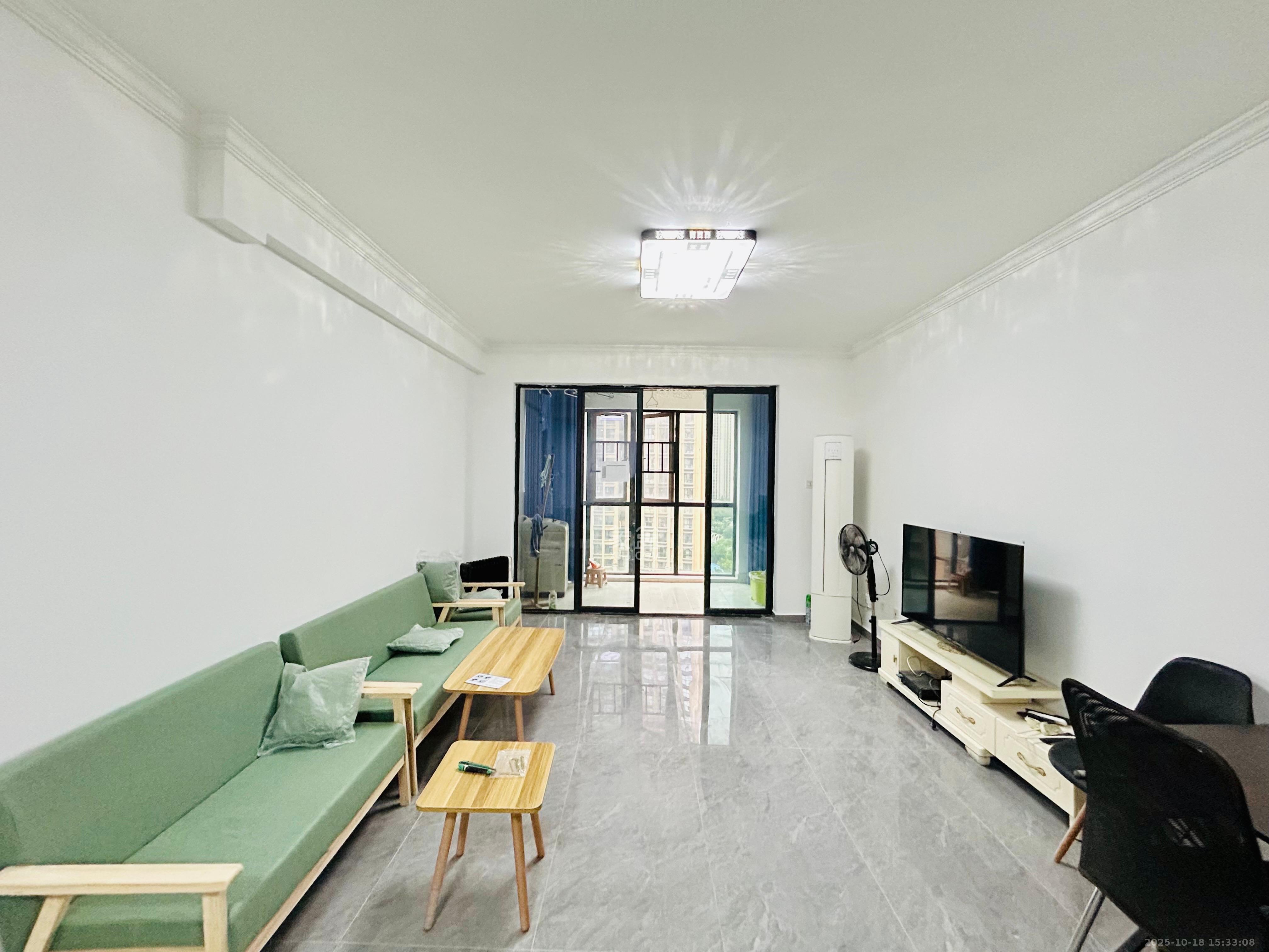 振业城二期 3室2厅2卫 3000.0元/月 振业城二期 3室2厅2卫 3000.0元/月室内图