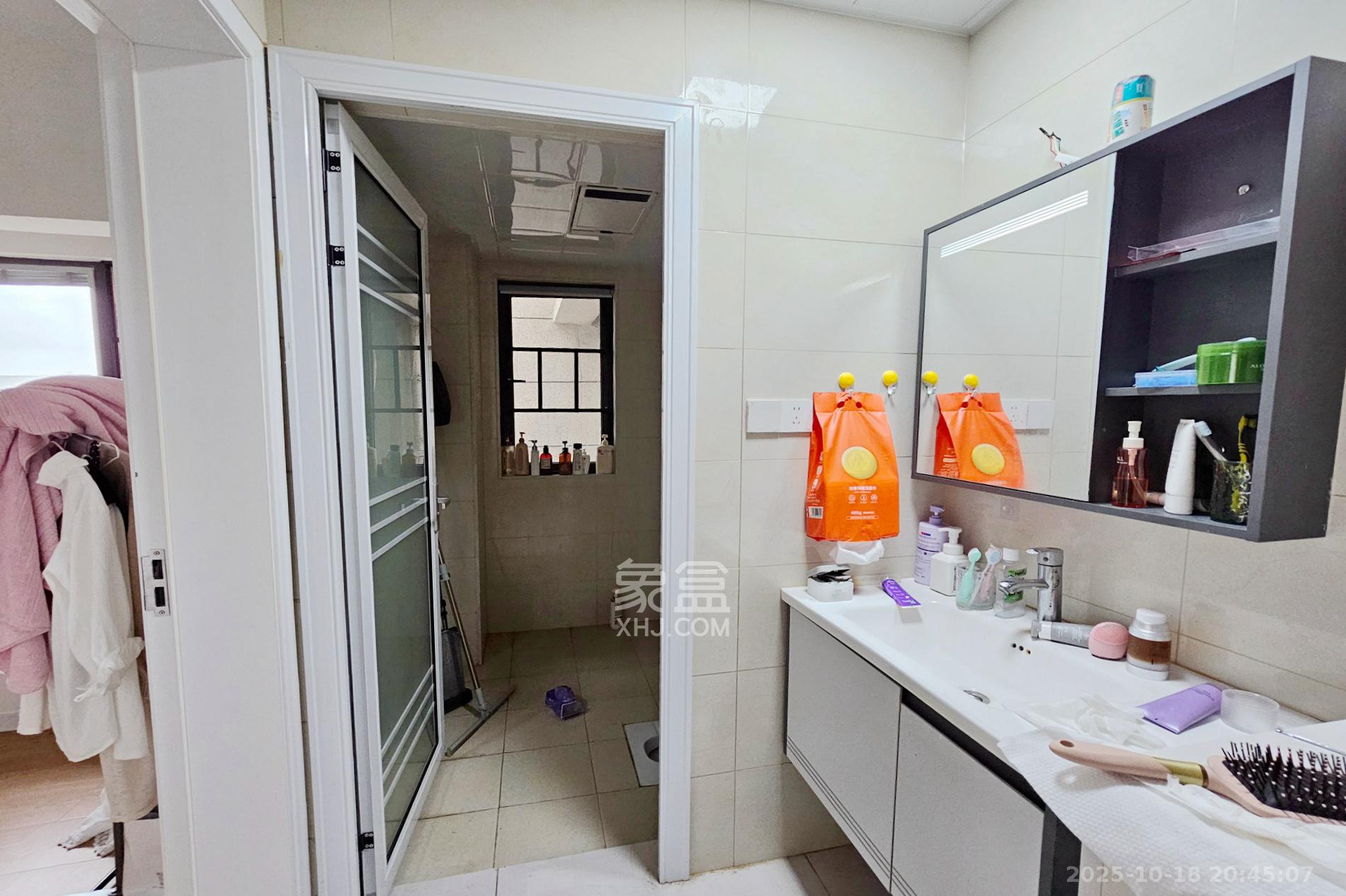 阳光城尚东湾嘉林苑 3室2厅1卫 80.0万 阳光城尚东湾嘉林苑 3室2厅1卫 80.0万其他