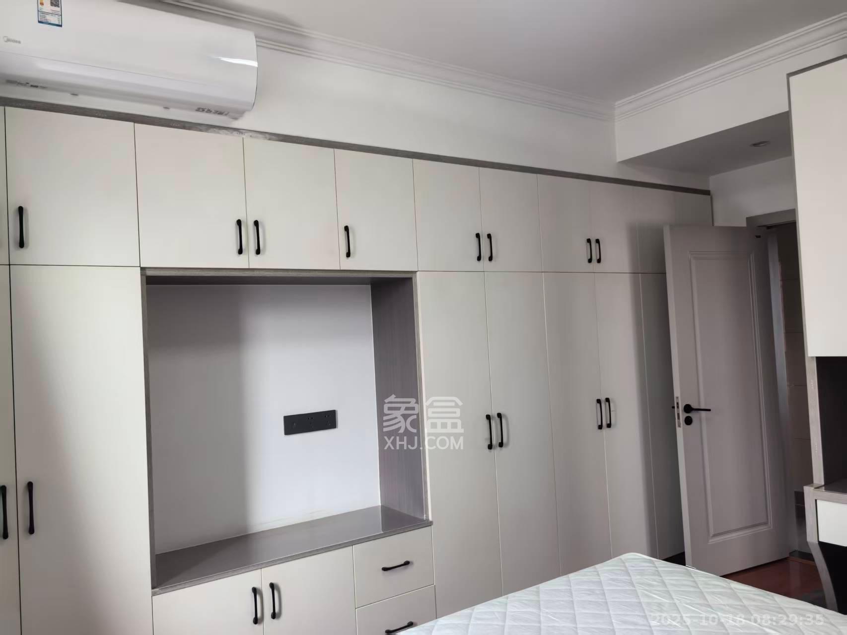 凯富南方鑫城 4室2厅2卫 2600.0元/月 凯富南方鑫城 4室2厅2卫 2600.0元/月室内图