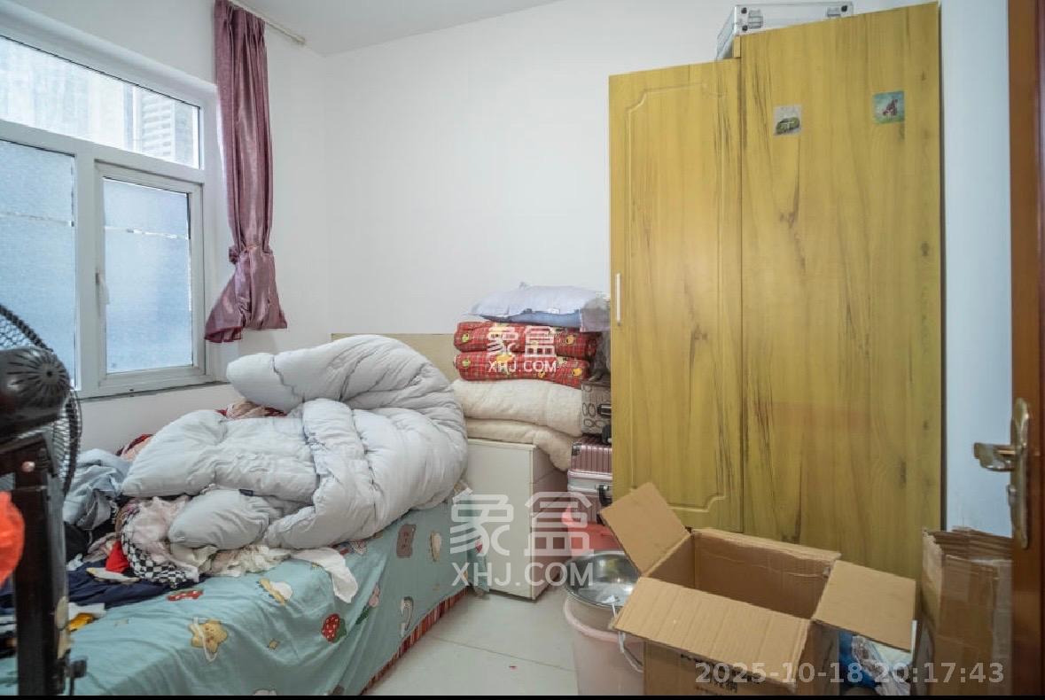 和悦城(蟠龙景苑)  3室2厅2卫    1700.0元/月 和悦城(蟠龙景苑)  3室2厅2卫    1700.0元/月室内图