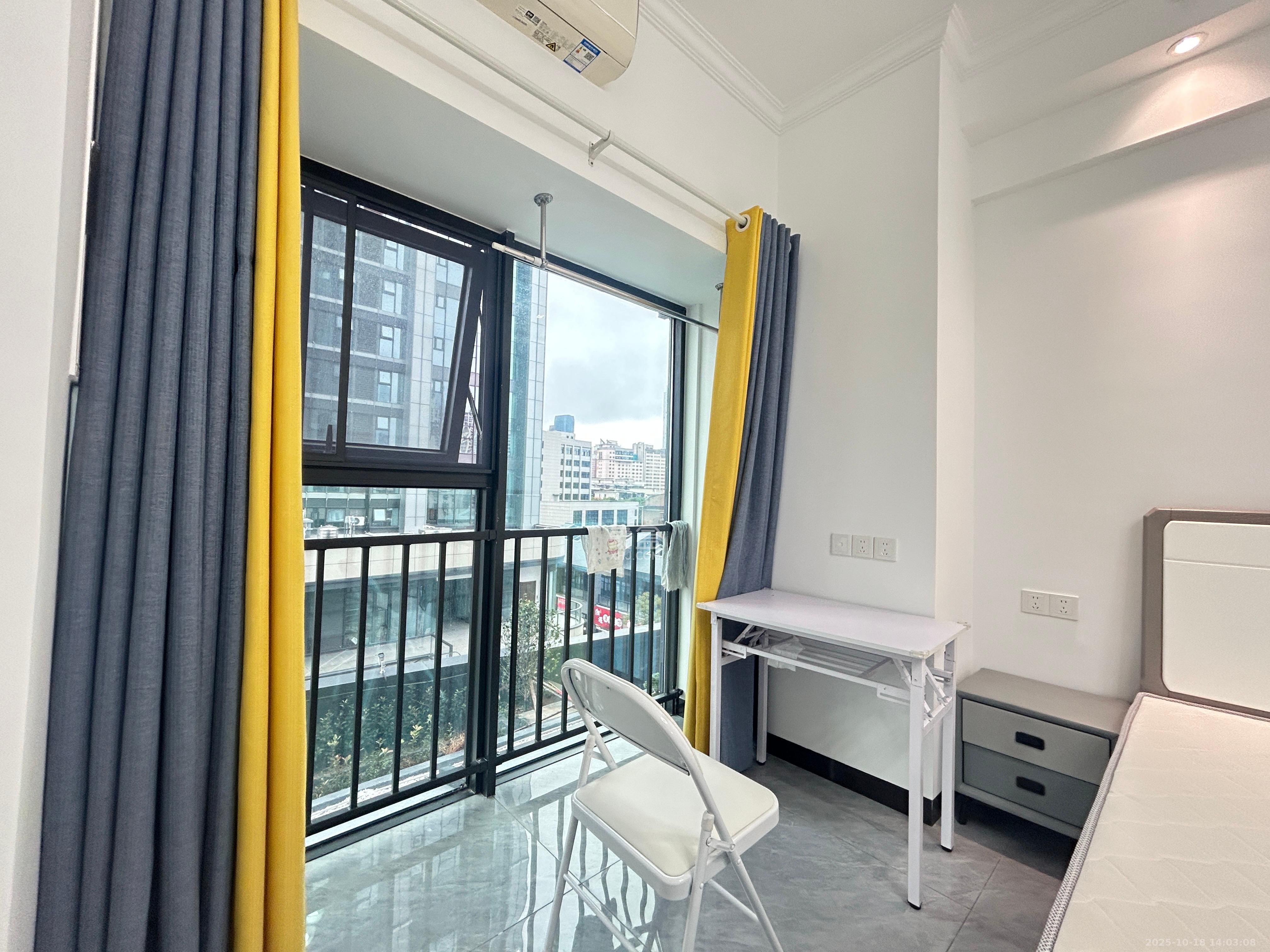 华润置地中心  1室1厅1卫    2600.0元/月室内图