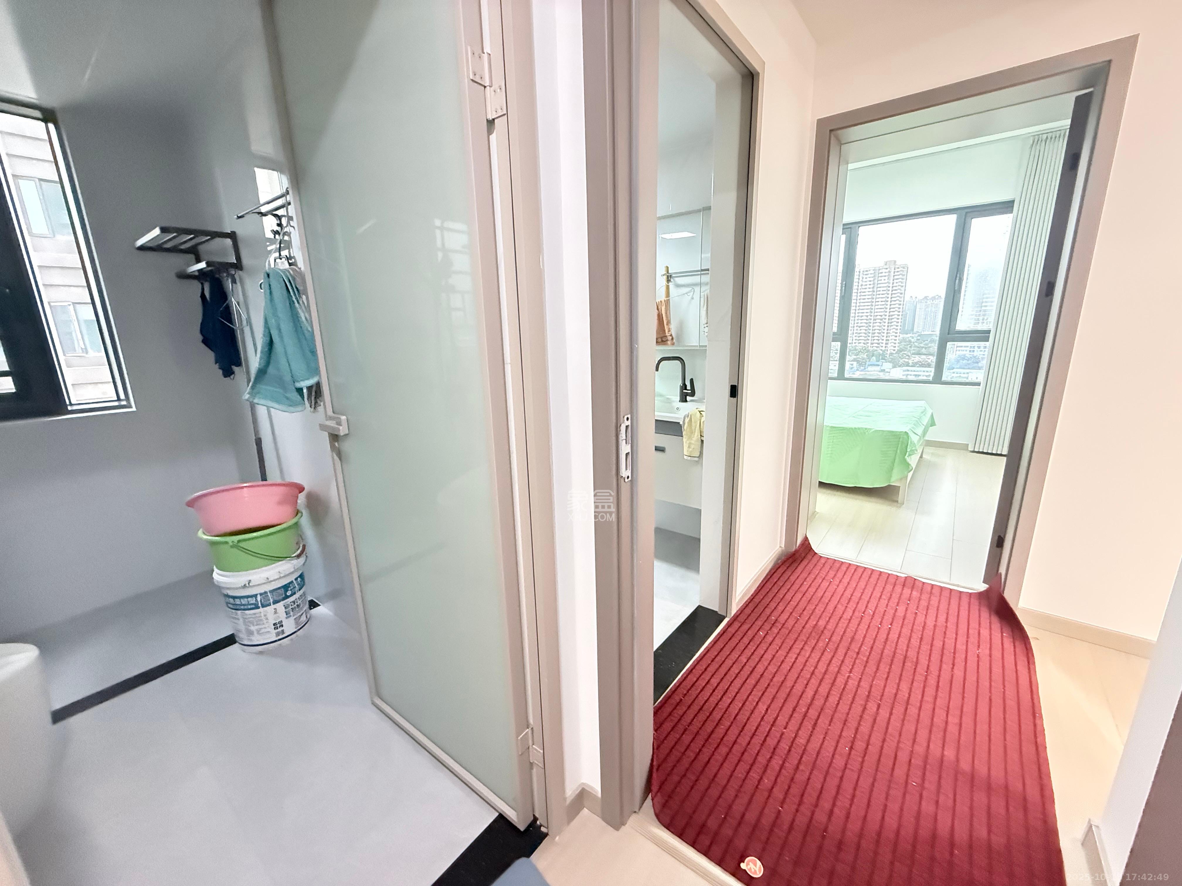 绿地之窗  3室1厅1卫    3200.0元/月室内图