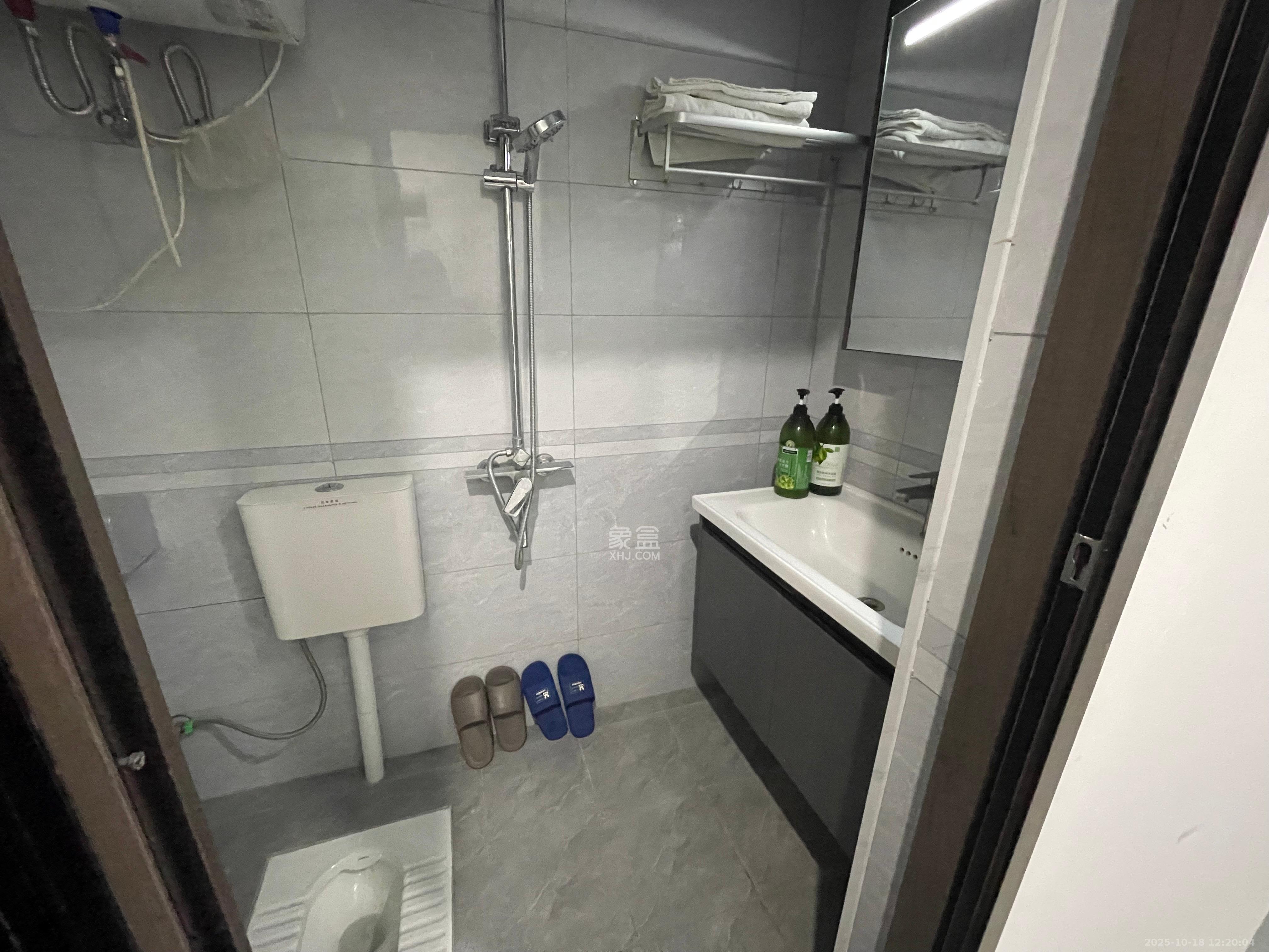 万科金色梦想D区  1室1厅1卫    1100.0元/月室内图