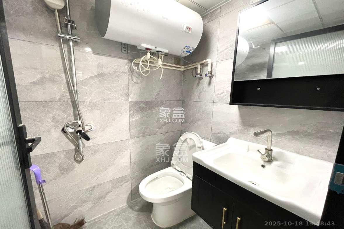 金地铂悦 1室0厅0卫 1600.0元/月 金地铂悦 1室0厅0卫 1600.0元/月室内图