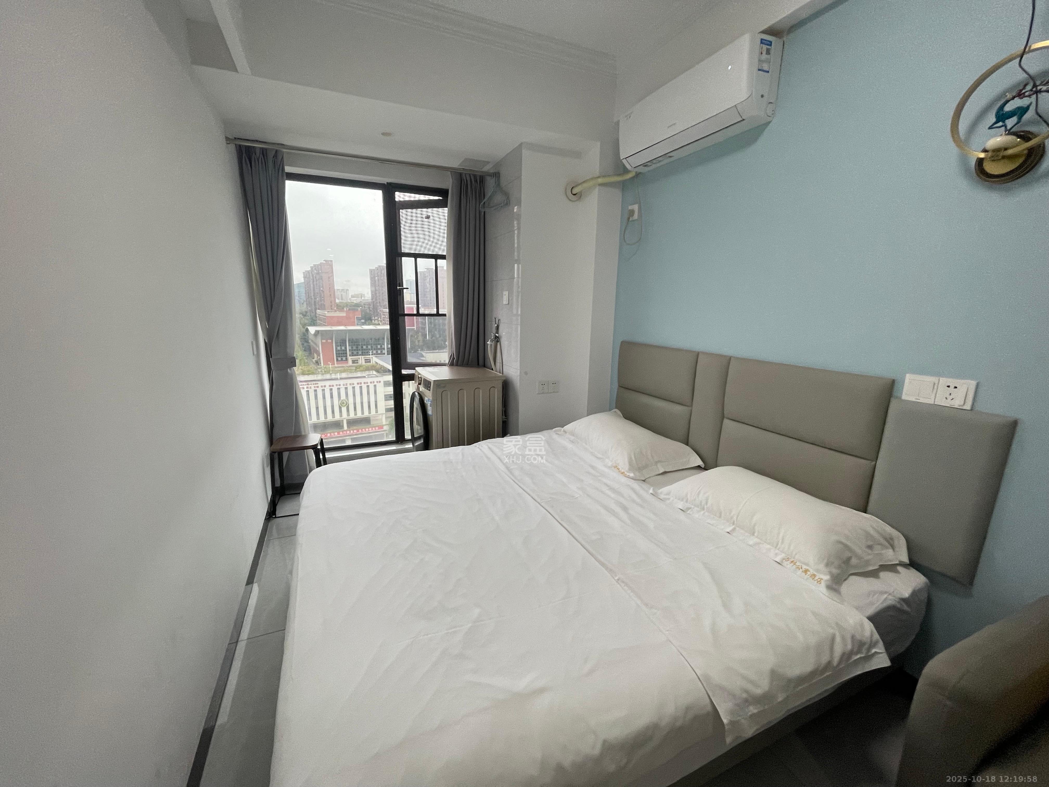 万科金色梦想D区  1室1厅1卫    1100.0元/月室内图