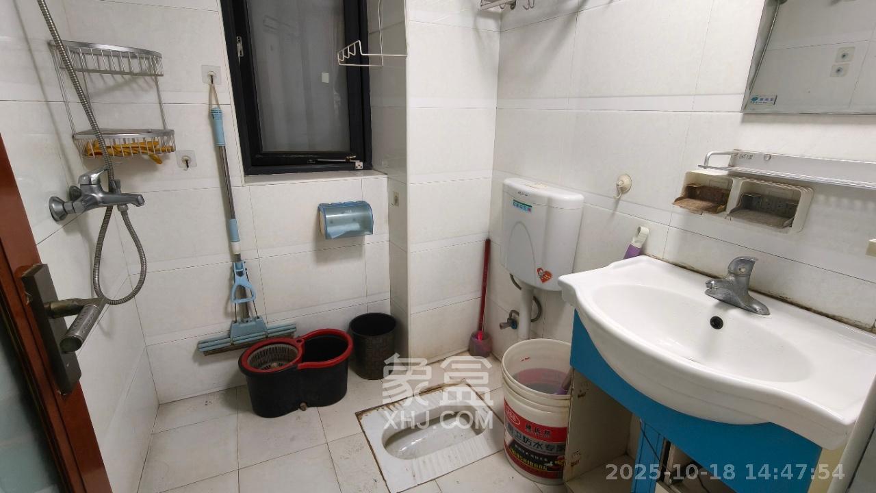 尚都花园城  3室2厅2卫    1900.0元/月 尚都花园城  3室2厅2卫    1900.0元/月室内图