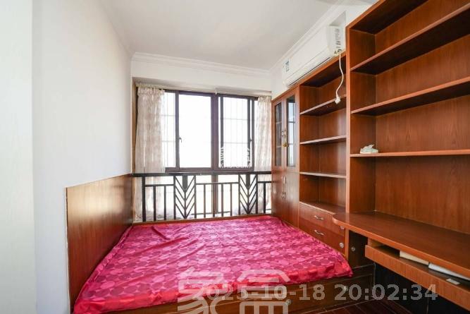 欧莱雅郡  3室2厅1卫    2100.0元/月室内图