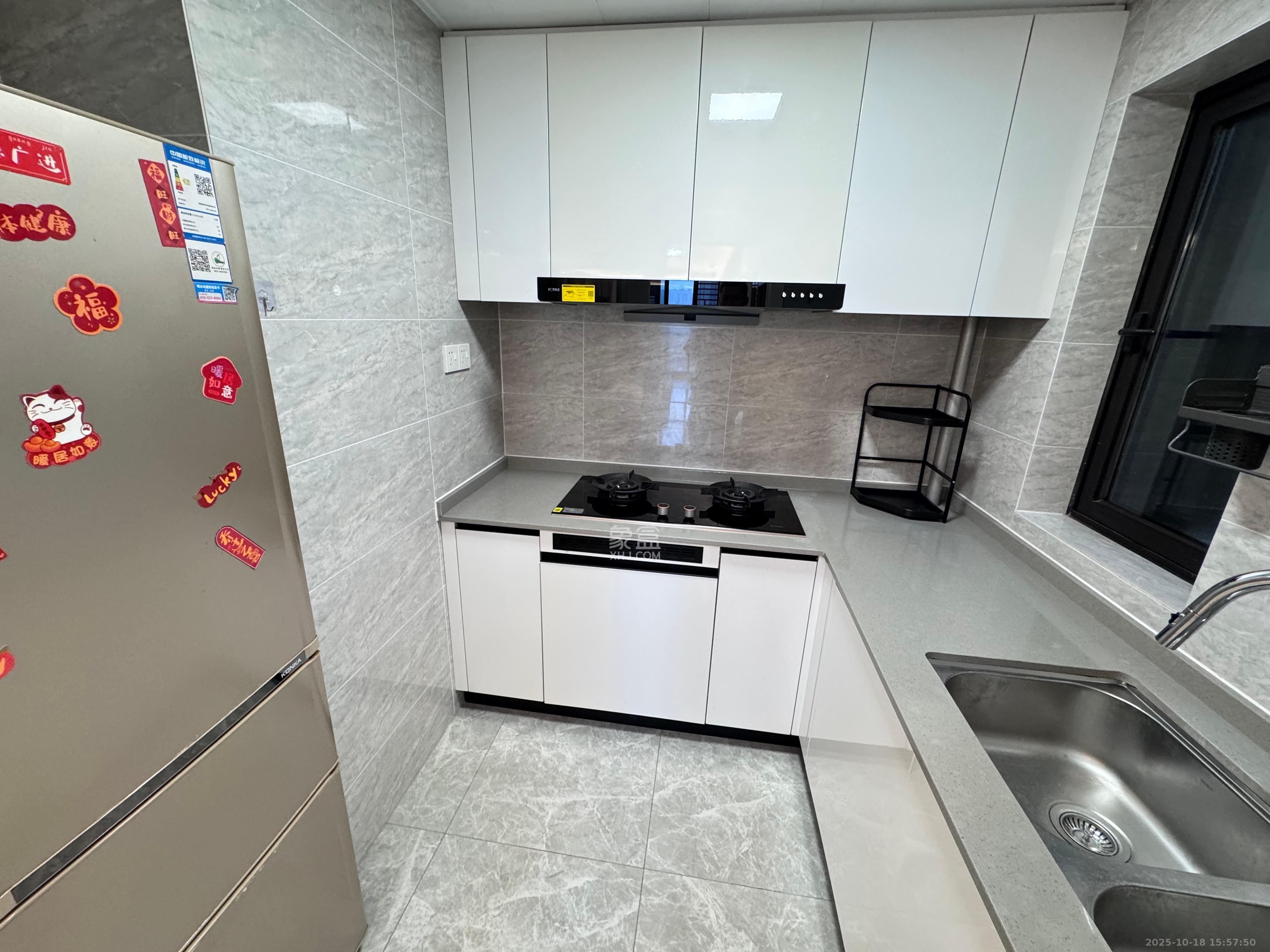 万科金色梦想A区  3室2厅2卫    3100.0元/月室内图