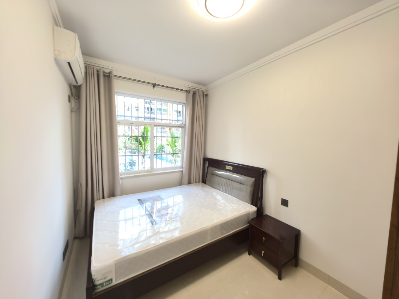 宝泰温泉花园  1室2厅1卫    126.0万 宝泰温泉花园  1室2厅1卫    126.0万室内图