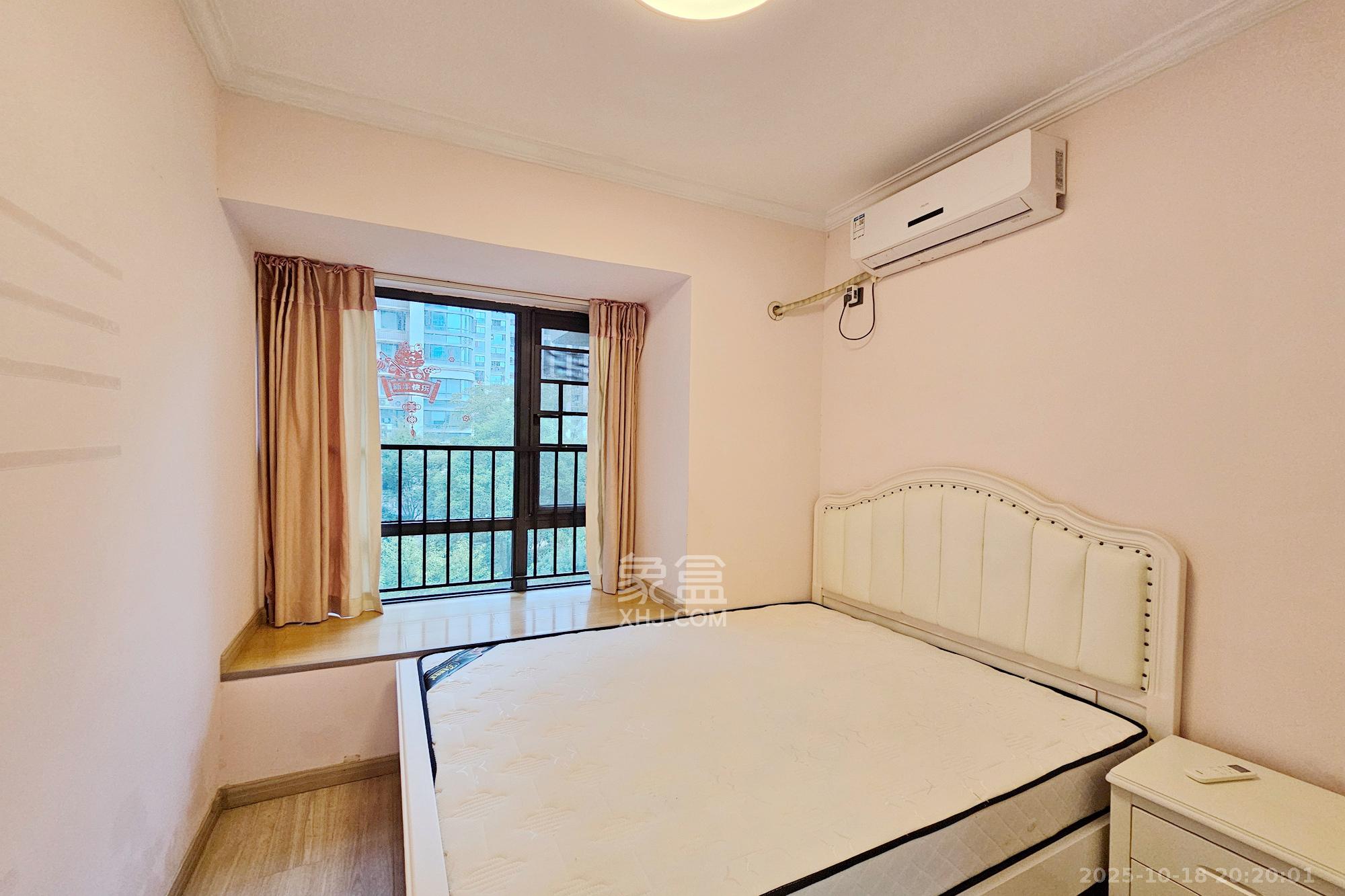 明昇壹城（明昇时代广场）一期  4室2厅2卫    198.0万卧室