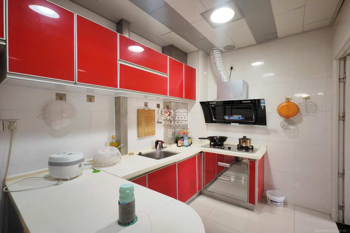 鼎丰前城  2室2厅1卫    1900.0元/月 鼎丰前城  2室2厅1卫    1900.0元/月室内图