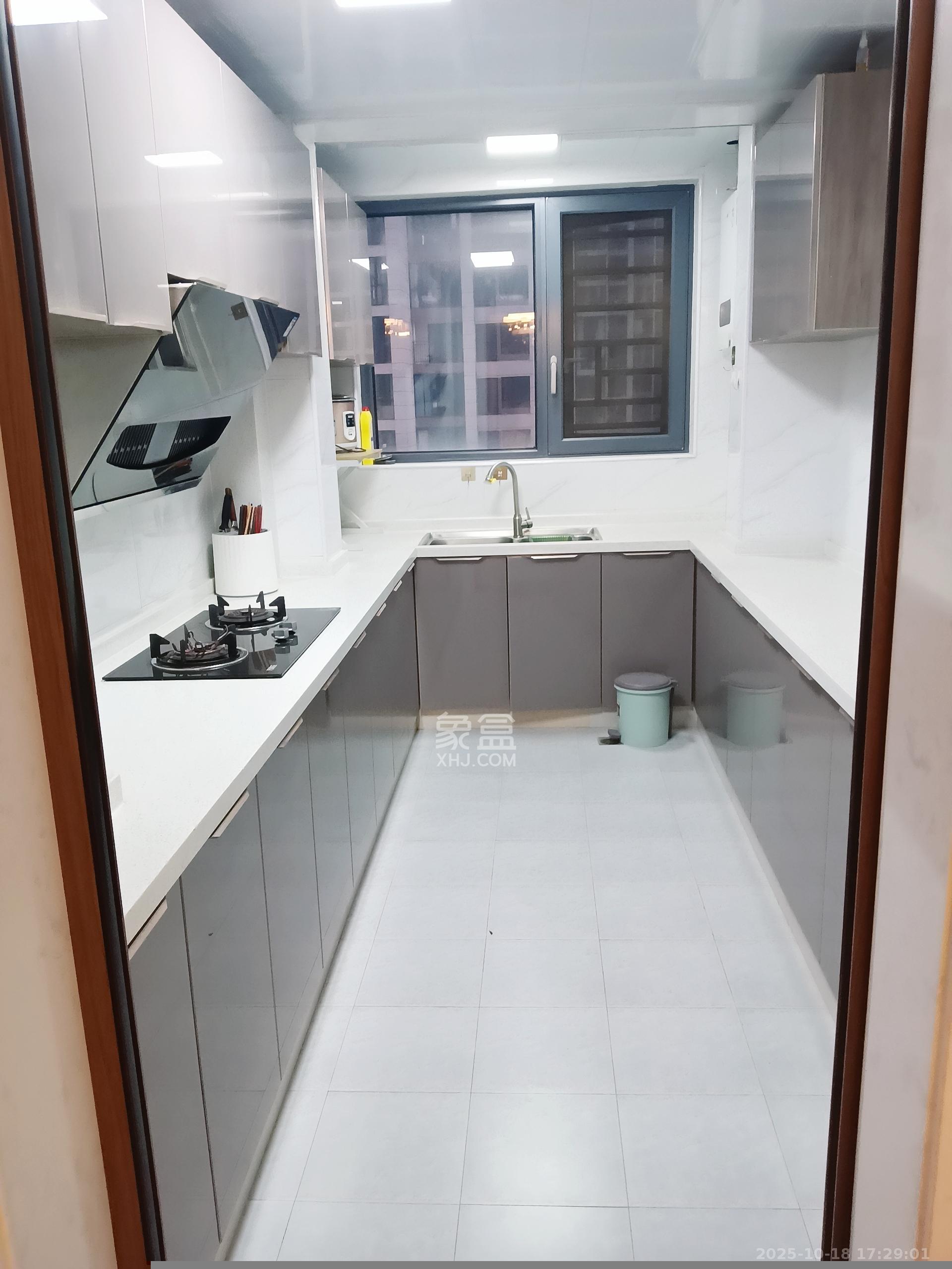 合能枫丹丽舍(柏悦名苑) 4室2厅2卫 3200.0元/月 合能枫丹丽舍(柏悦名苑) 4室2厅2卫 3200.0元/月室内图