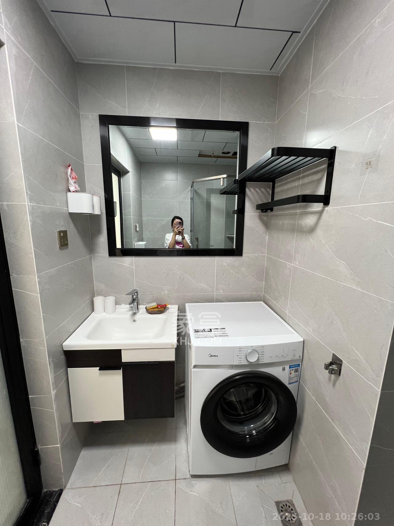 湘一书香里 1室0厅0卫 2500.0元/月 湘一书香里 1室0厅0卫 2500.0元/月室内图