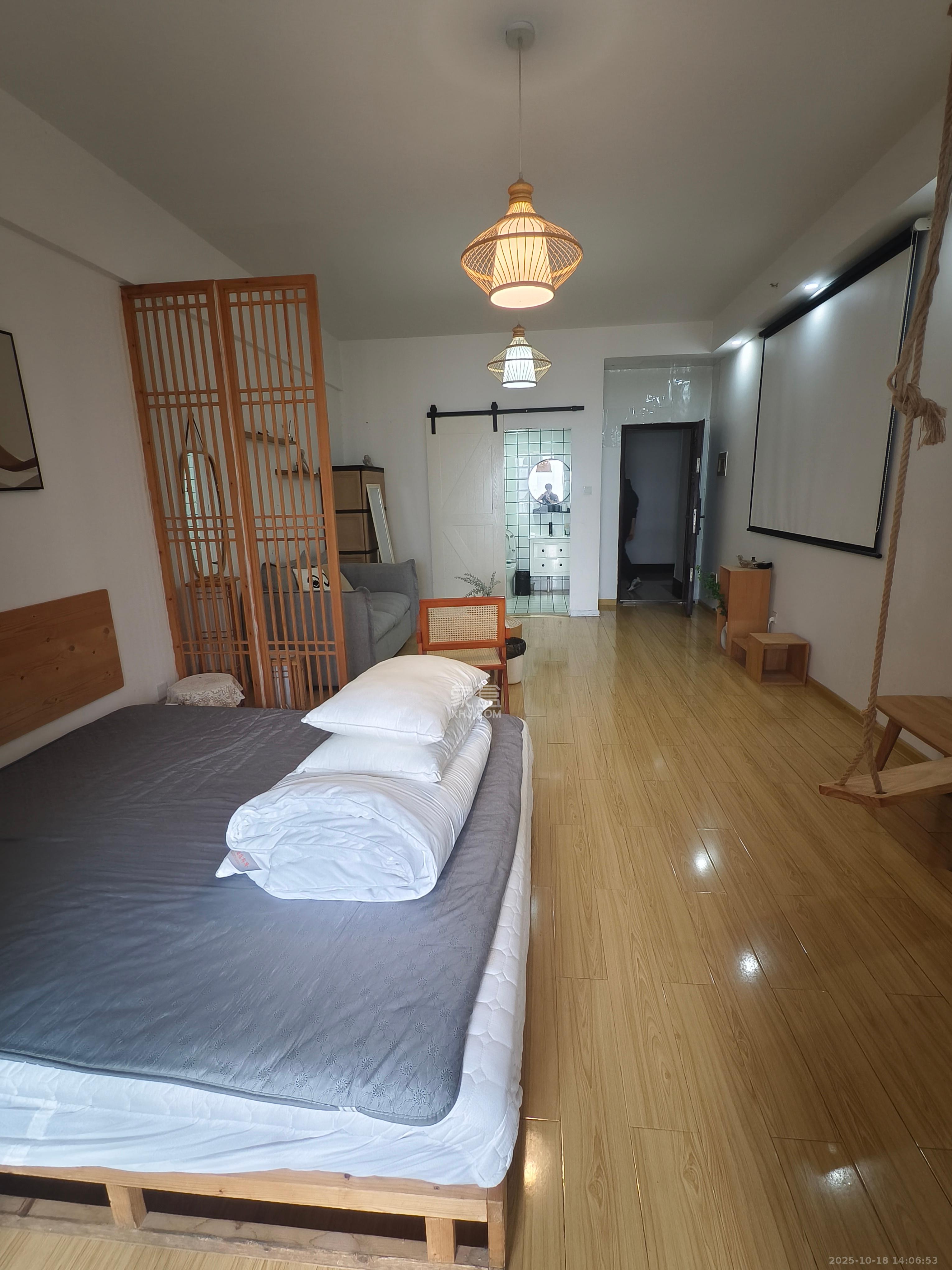 上城金都  1室1厅1卫    2000.0元/月室内图