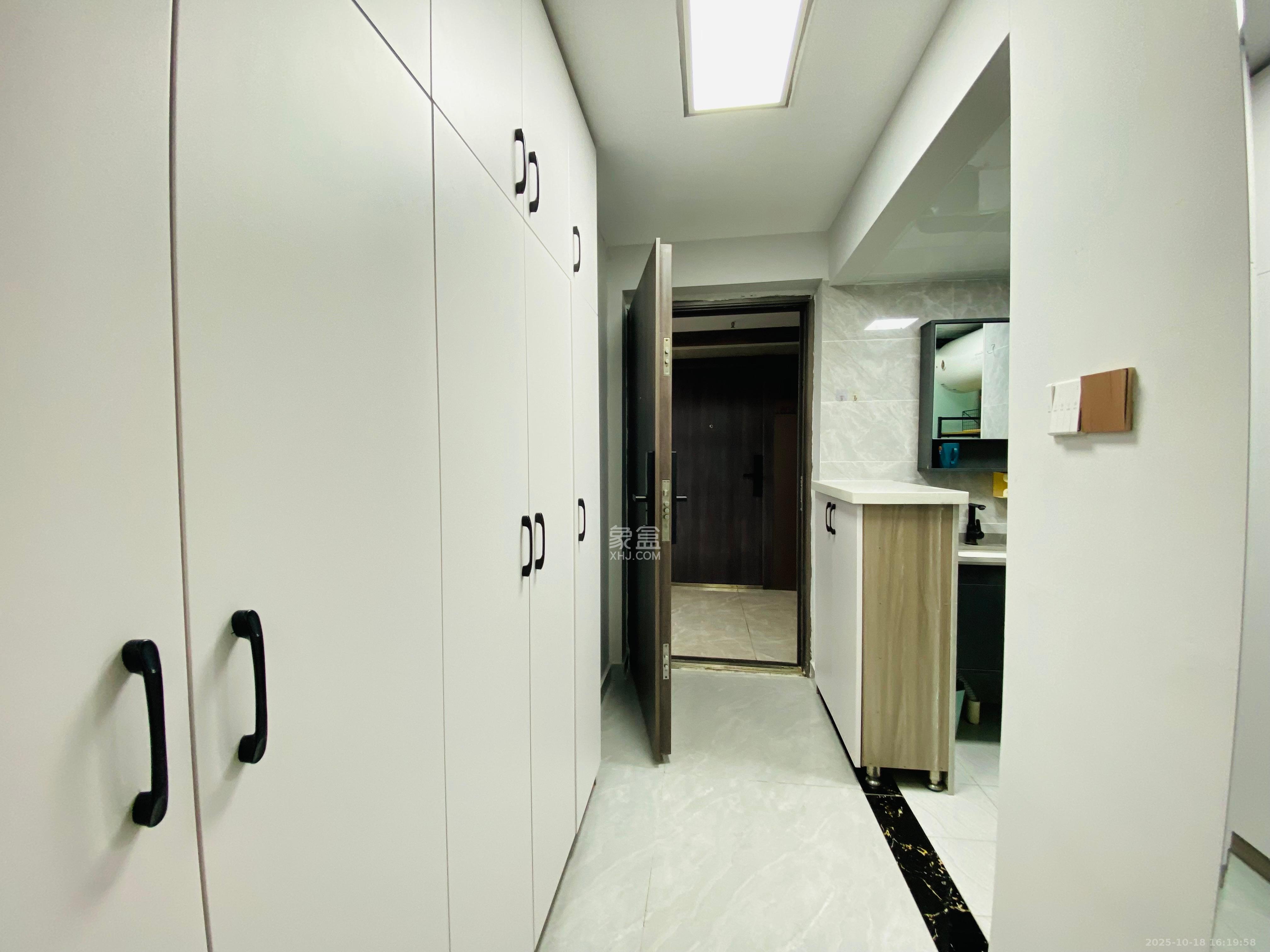 龙湖湘江星座（祺鑫星座公寓）  1室1厅1卫    1400.0元/月室内图