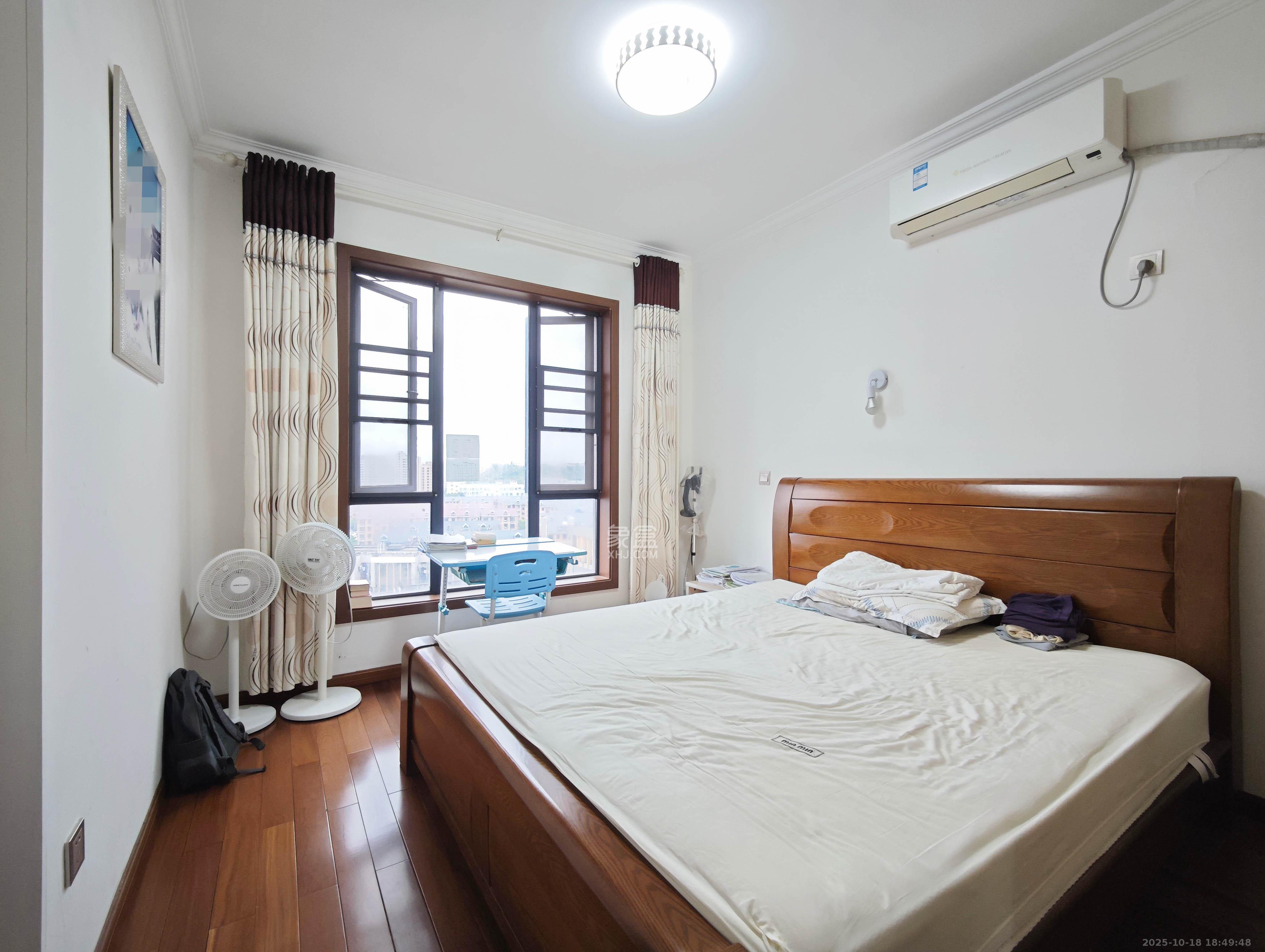 南庭城果 3室2厅1卫 60.0万 南庭城果 3室2厅1卫 60.0万卧室