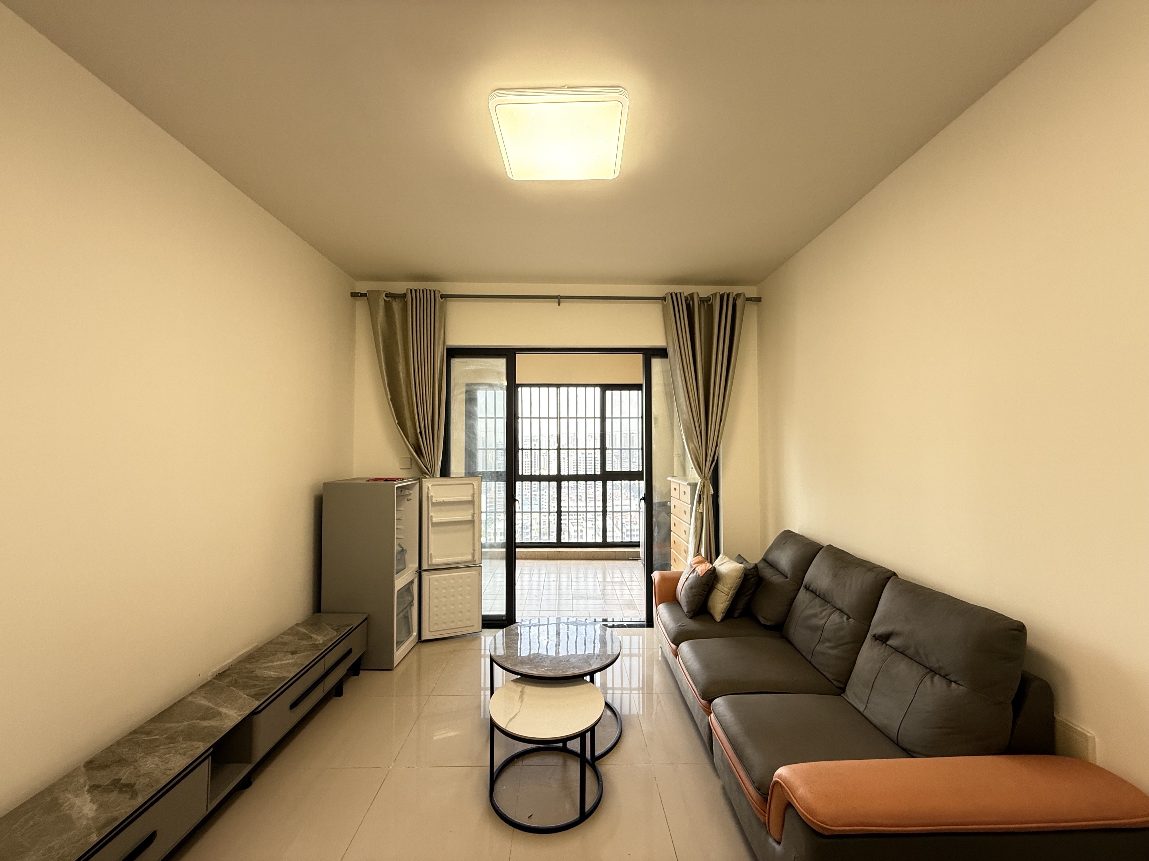 龙岐雅苑  2室2厅1卫    2500.0元/月 龙岐雅苑  2室2厅1卫    2500.0元/月户型图