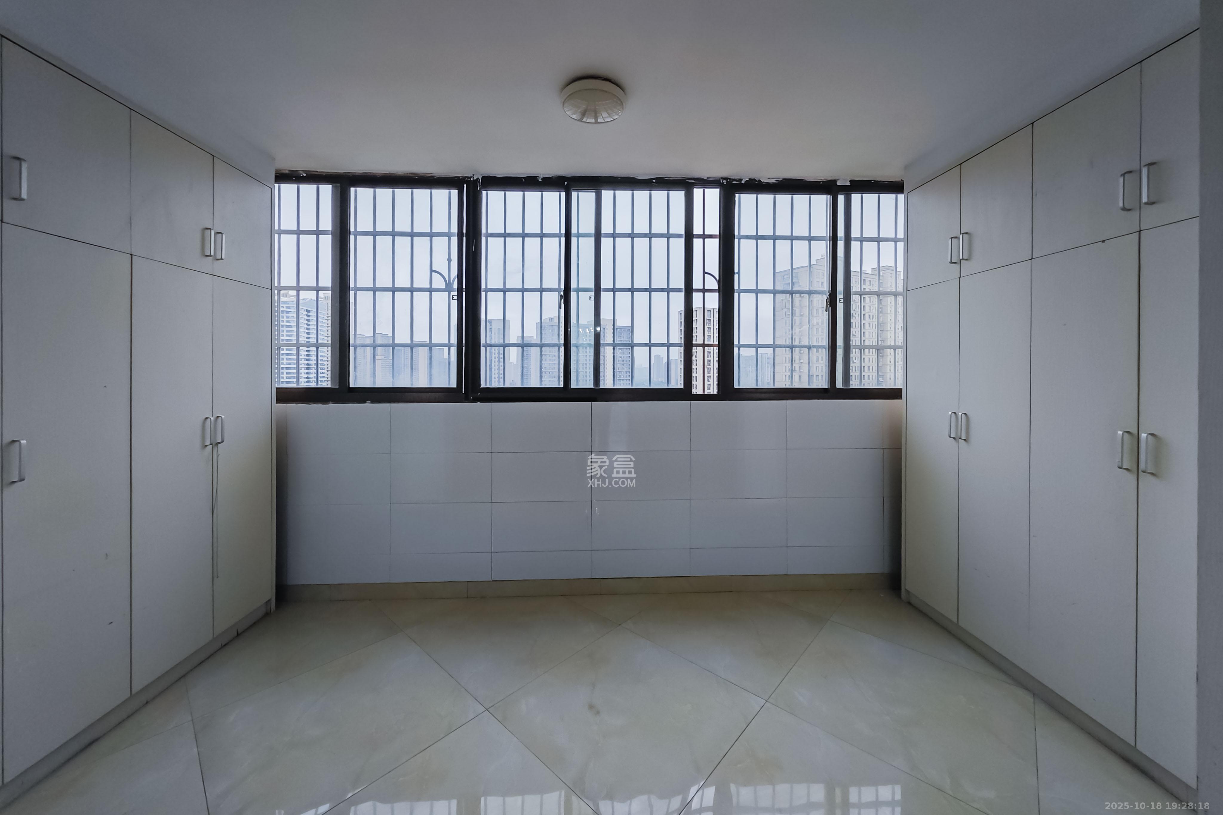 湘核佳苑  4室2厅2卫    88.0万 湘核佳苑  4室2厅2卫    88.0万其他