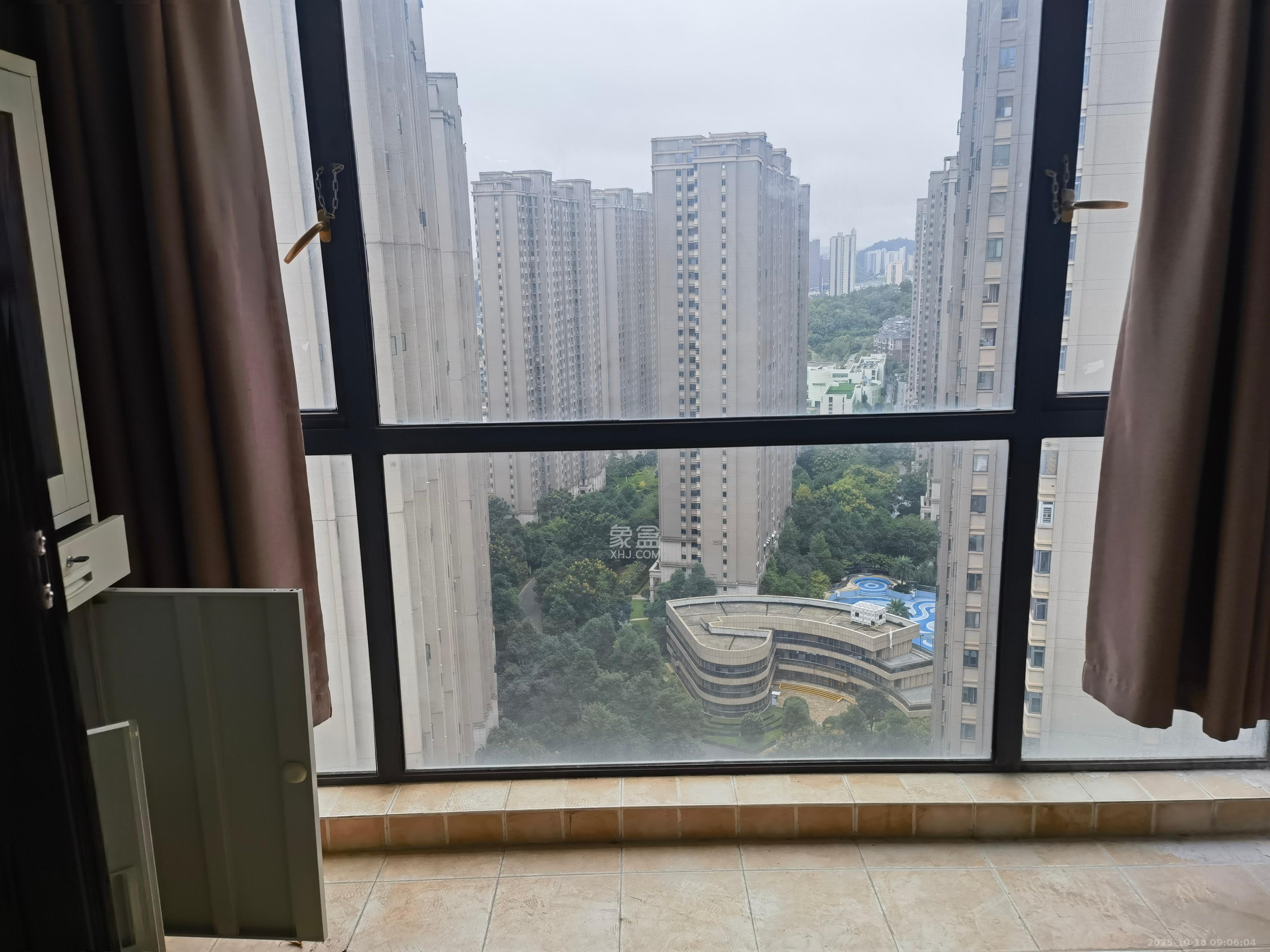 中交里城  1室1厅1卫    1500.0元/月 中交里城  1室1厅1卫    1500.0元/月室内图