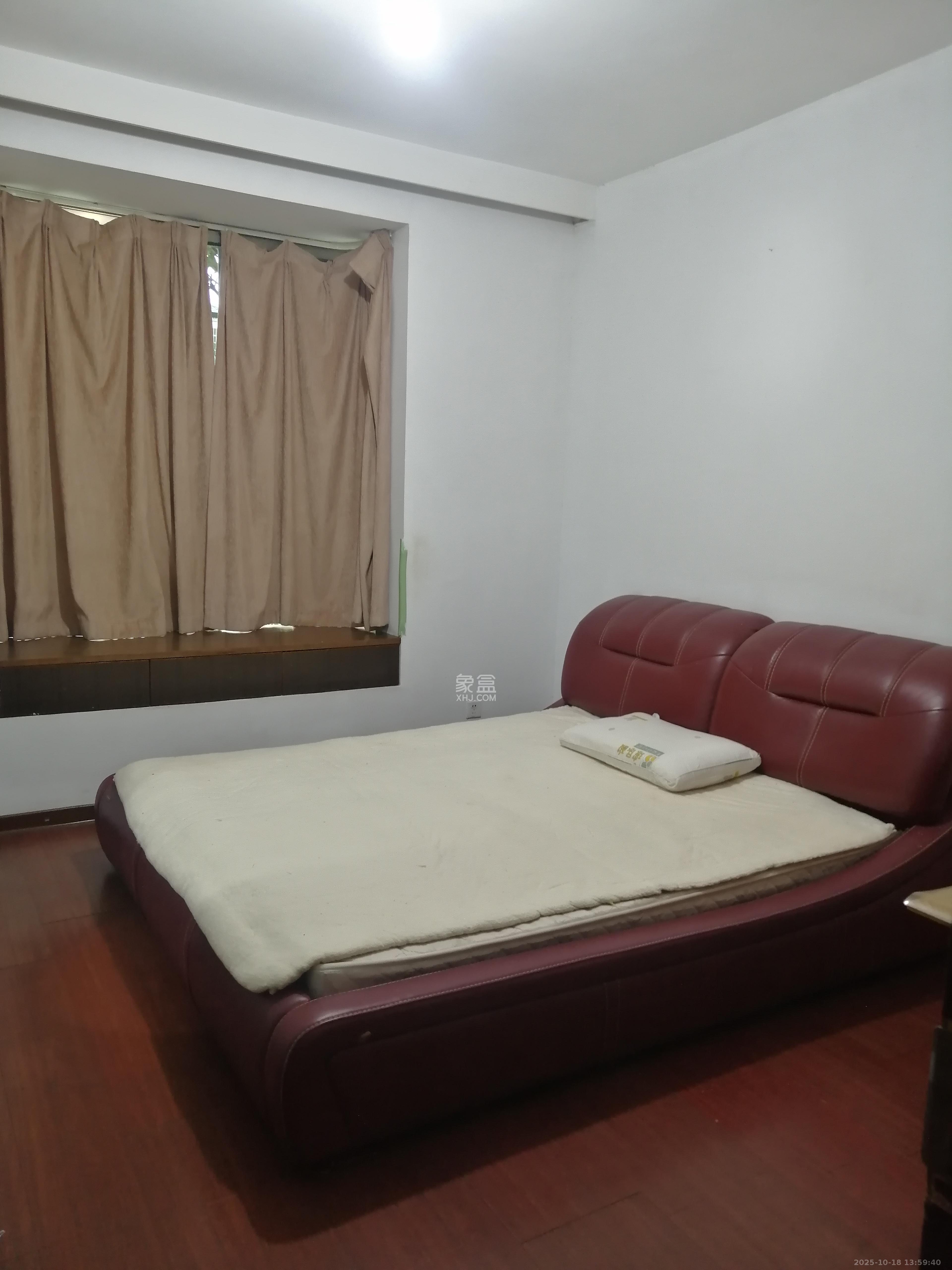 华美佳园(鄱阳佳园) 1室0厅0卫 1700.0元/月 华美佳园(鄱阳佳园) 1室0厅0卫 1700.0元/月室内图