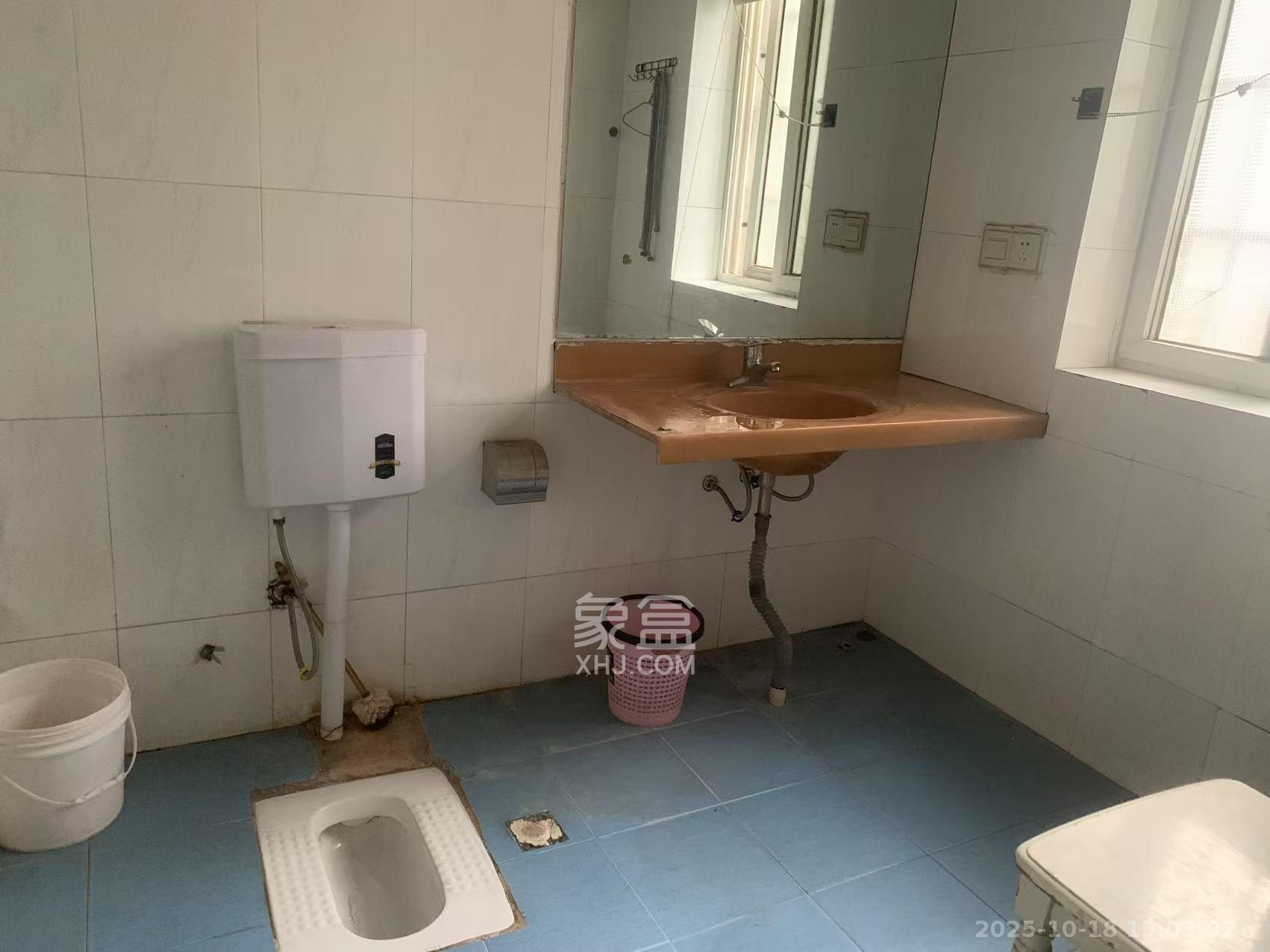 湘中海星之都 3室2厅1卫 2400.0元/月 湘中海星之都 3室2厅1卫 2400.0元/月室内图