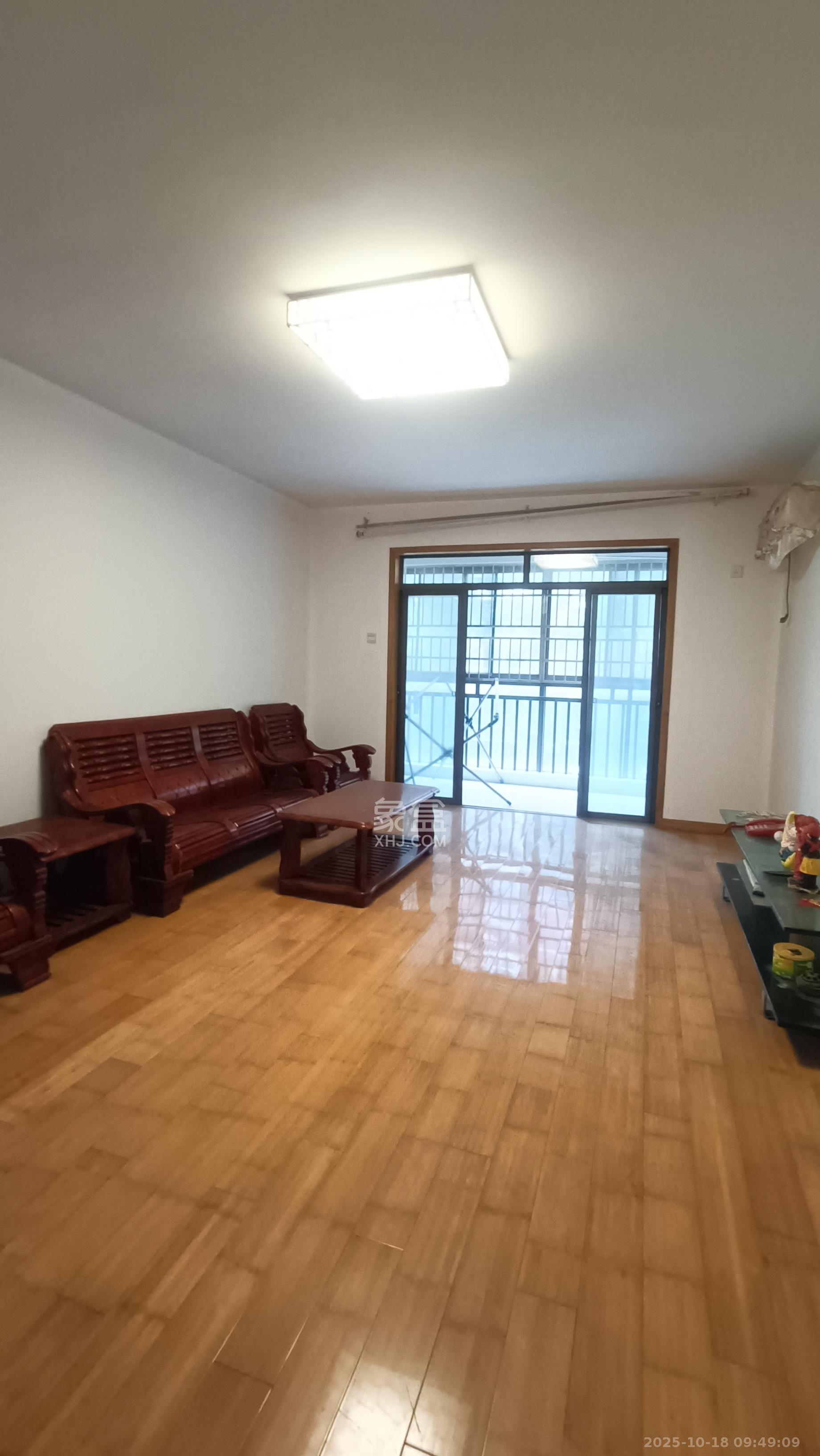 方略潇邦  4室2厅2卫    3200.0元/月 方略潇邦  4室2厅2卫    3200.0元/月