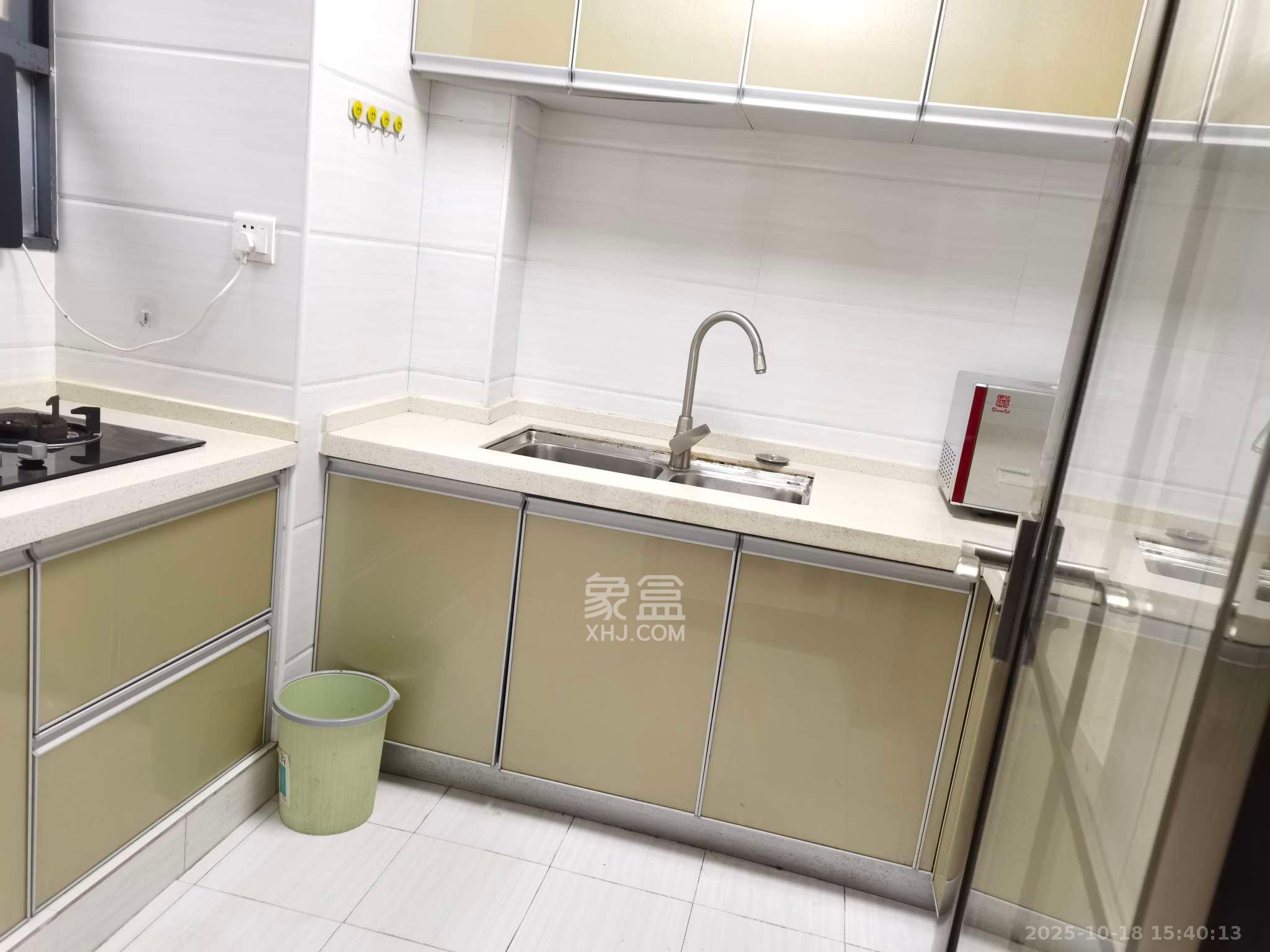 省政府机关梓园住宅区  2室2厅1卫    2800.0元/月 省政府机关梓园住宅区  2室2厅1卫    2800.0元/月室内图