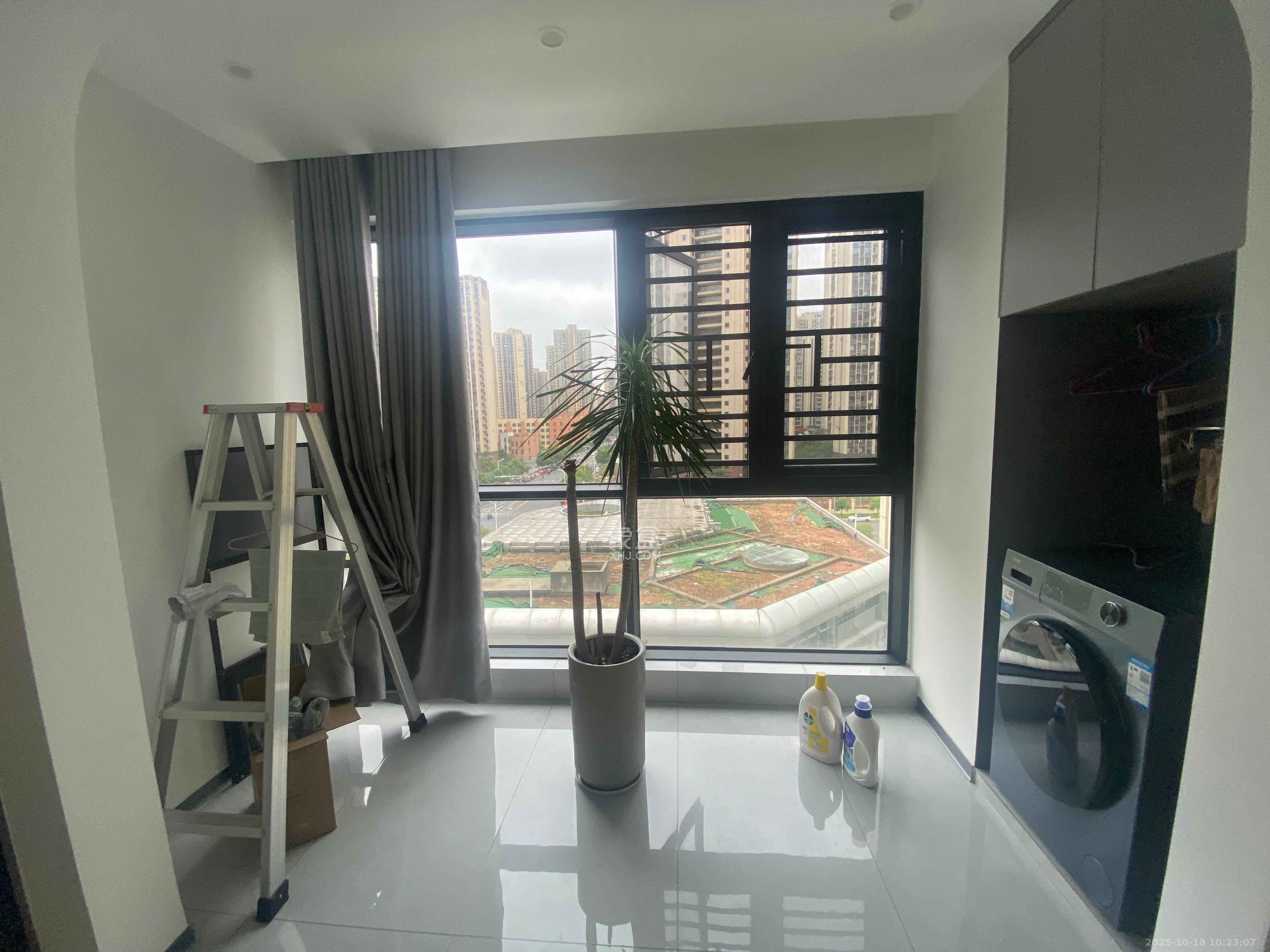 旭辉国悦府  3室2厅2卫    3600.0元/月室内图