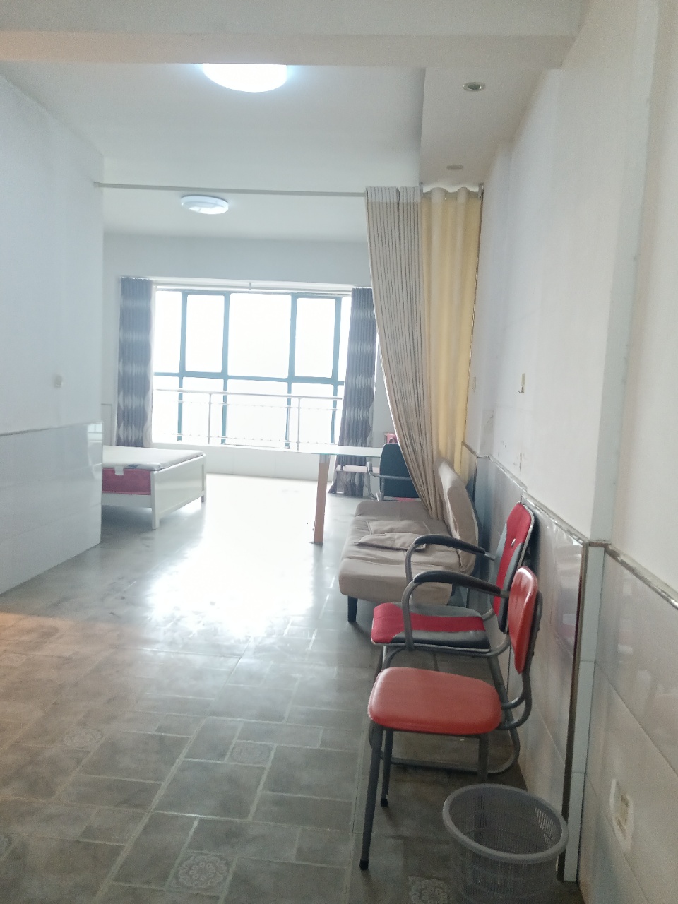 银城壹号  1室1厅1卫    1000.0元/月室内图1