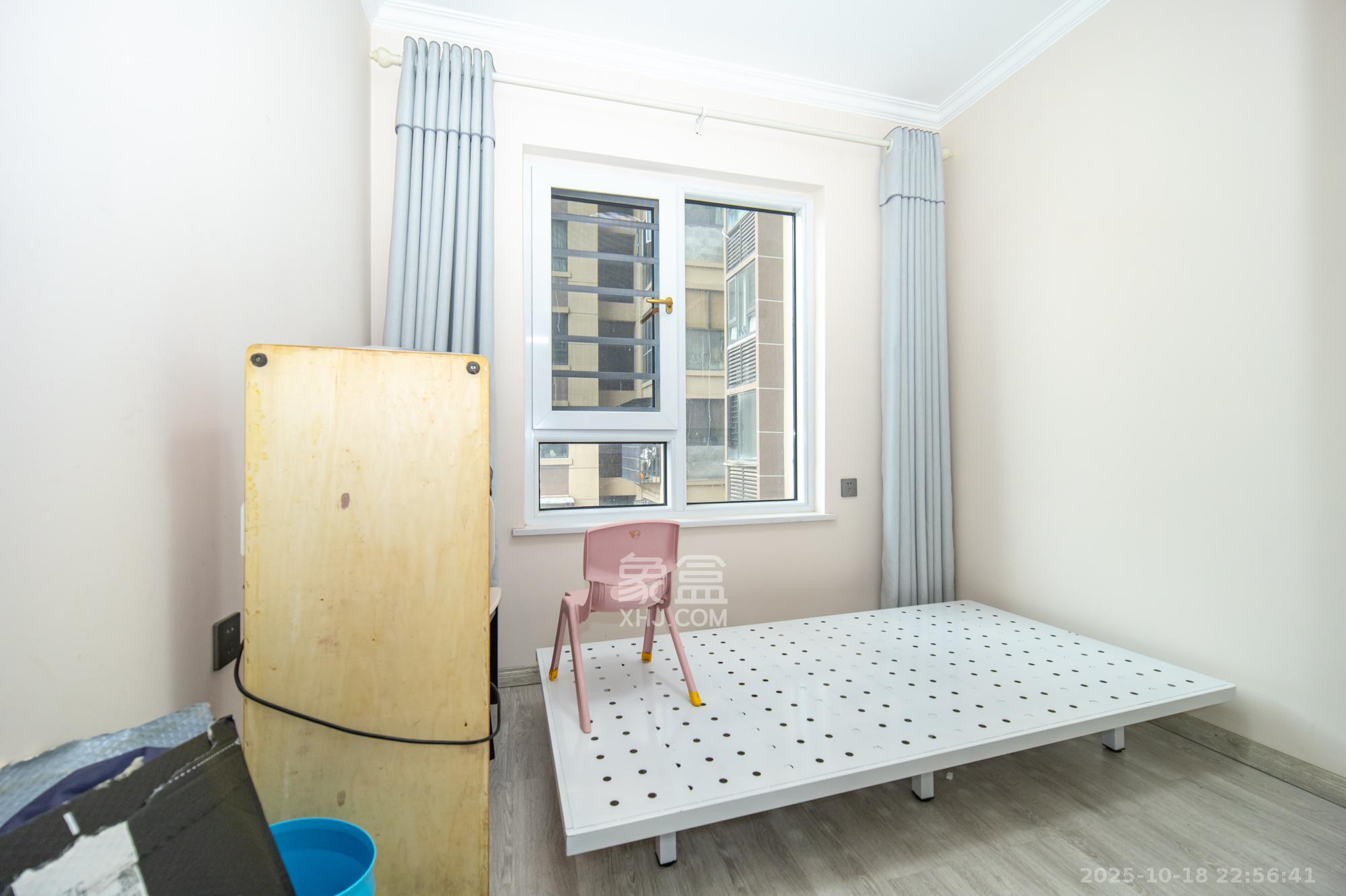 金科时代中心  3室1厅1卫    75.0万 金科时代中心  3室1厅1卫    75.0万卧室