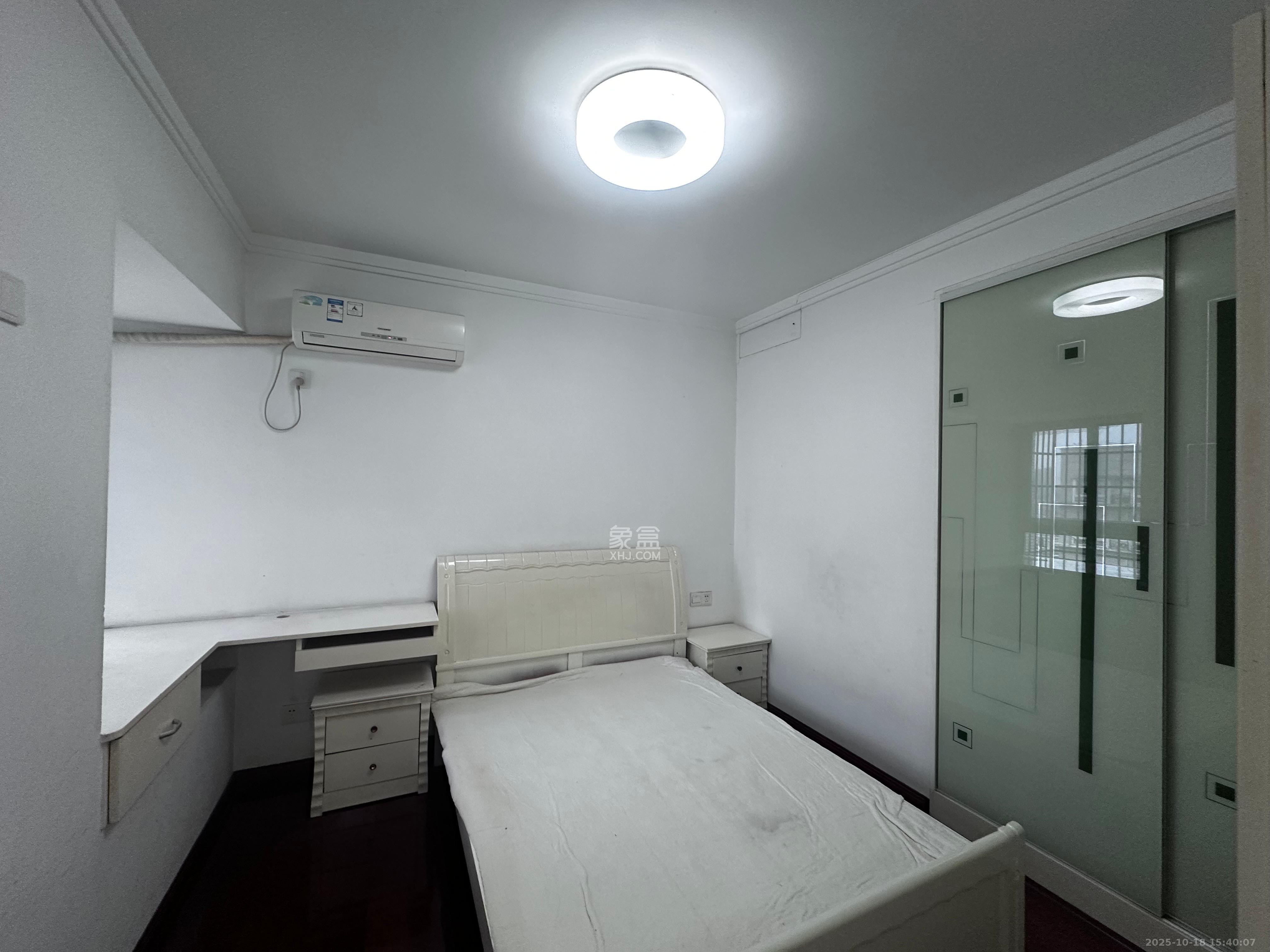 星典时代  3室2厅1卫    1800.0元/月室内图