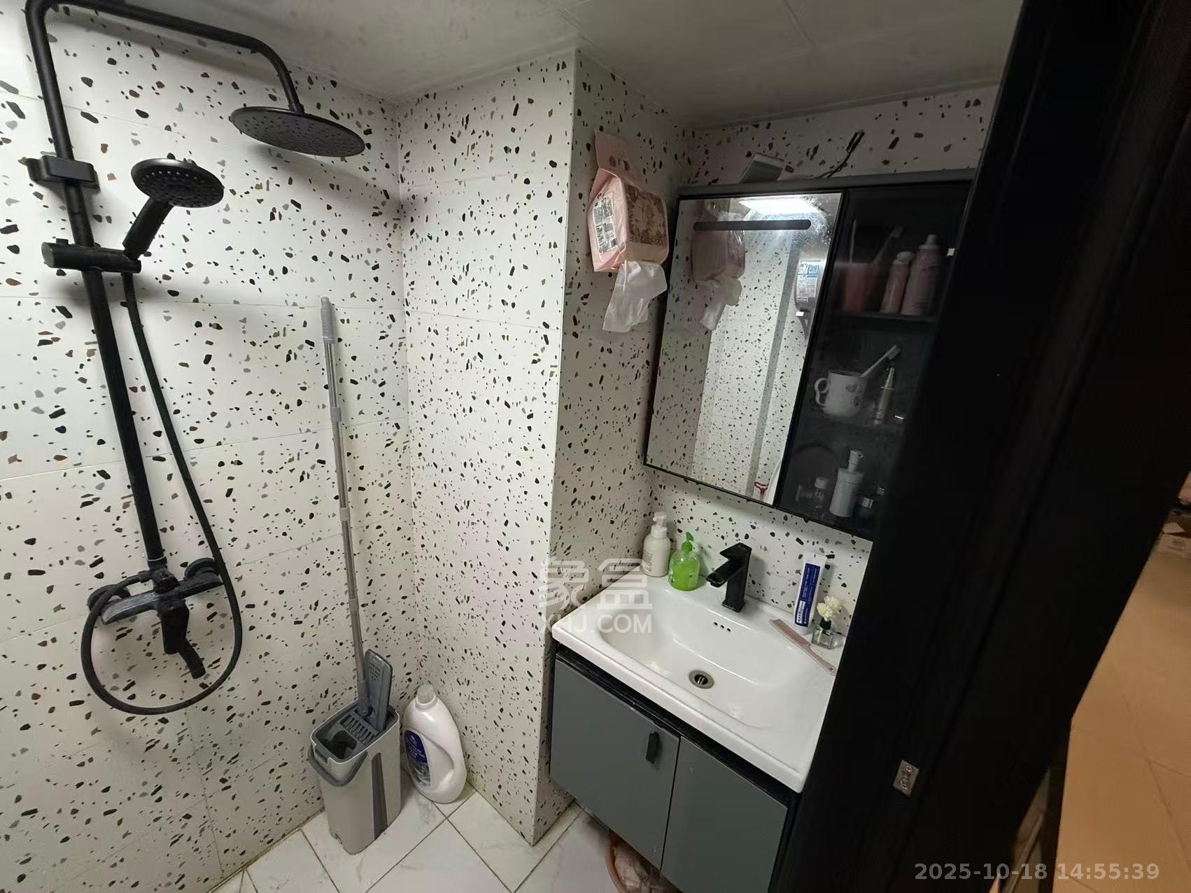 力高凤凰新天  1室1厅1卫    2200.0元/月室内图