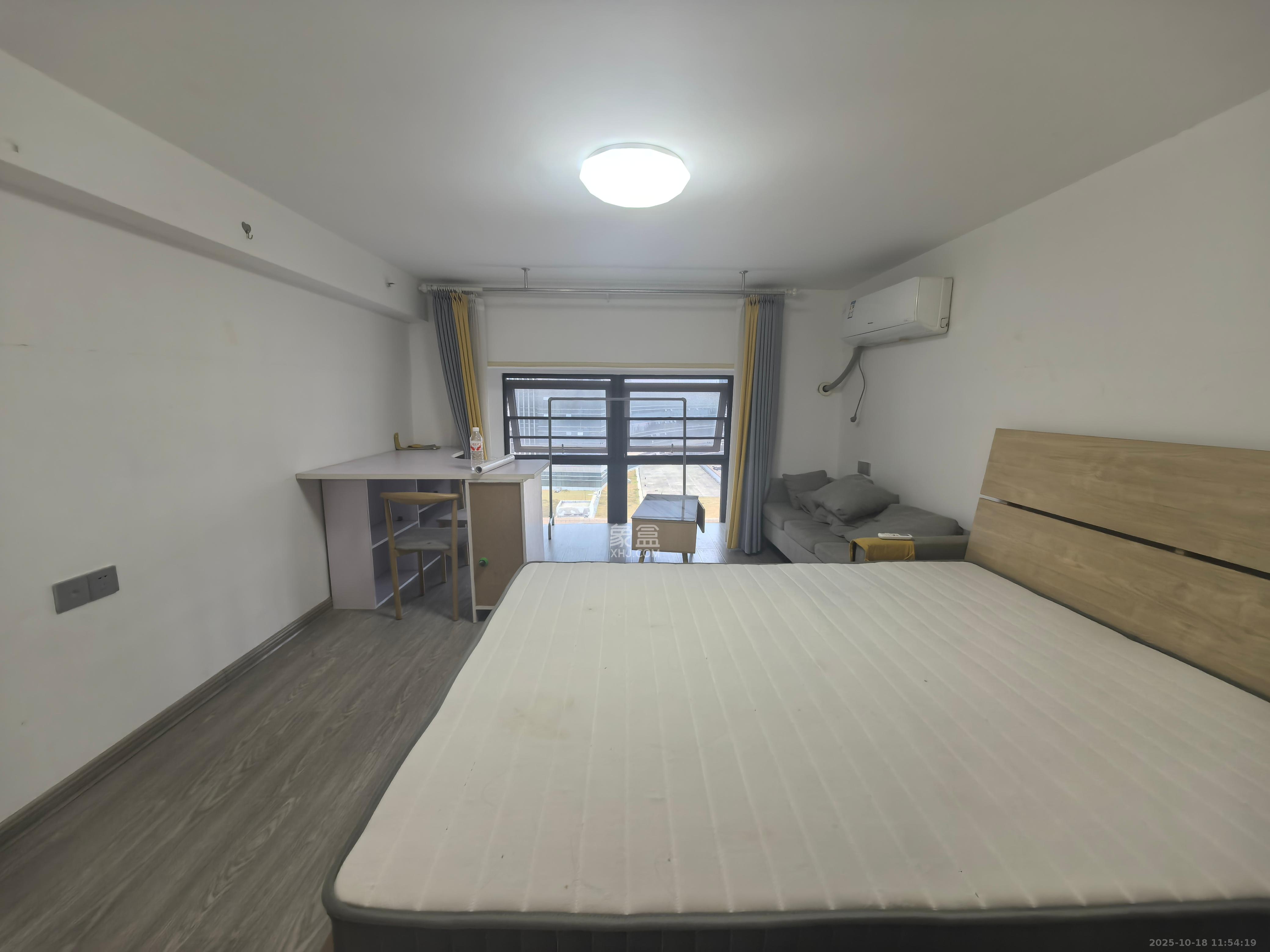 龙湖新壹城 1室1厅1卫 1300.0元/月 龙湖新壹城 1室1厅1卫 1300.0元/月室内图