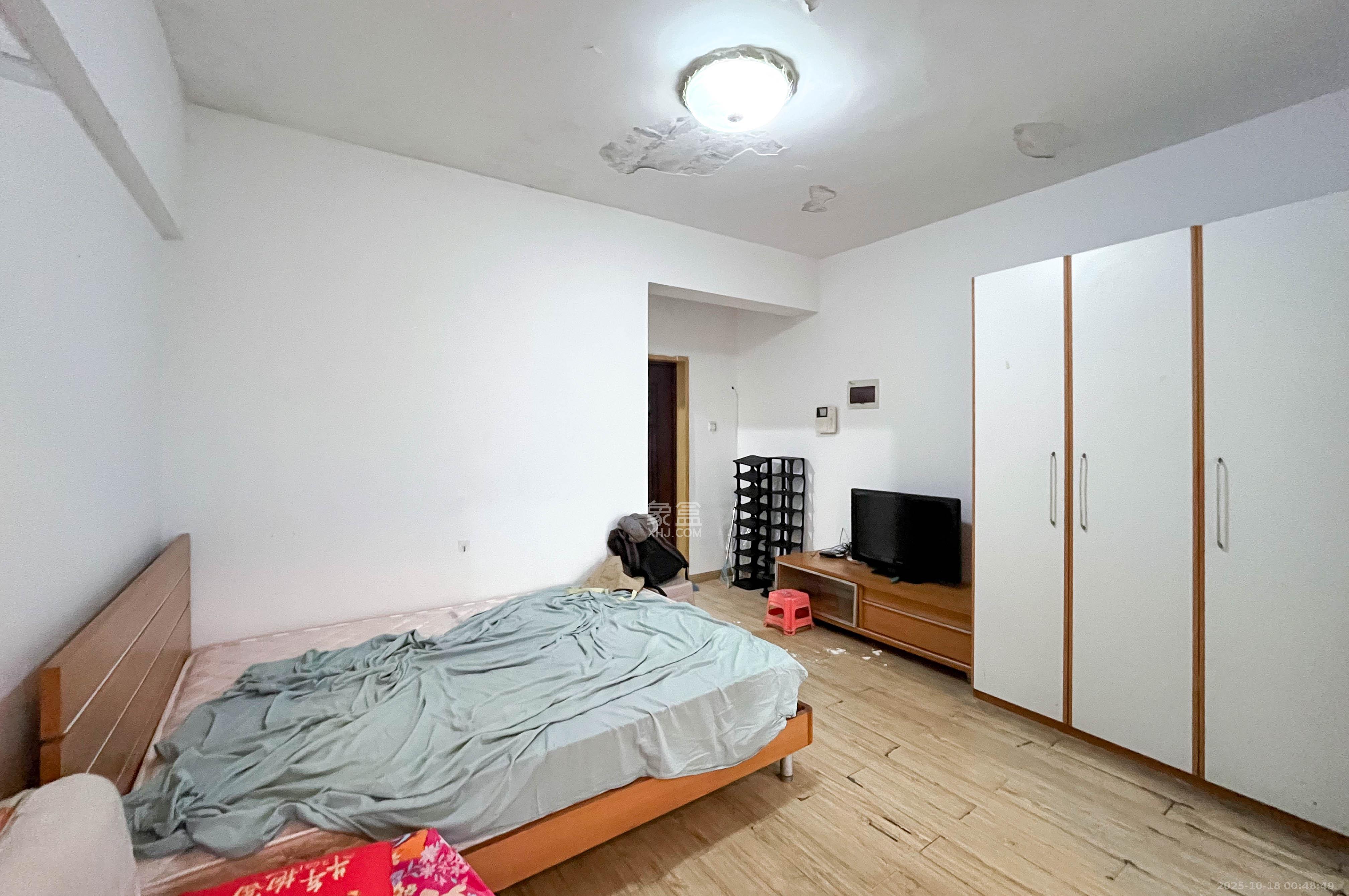 谋房博客(博客天街)  1室1厅1卫    32.0万