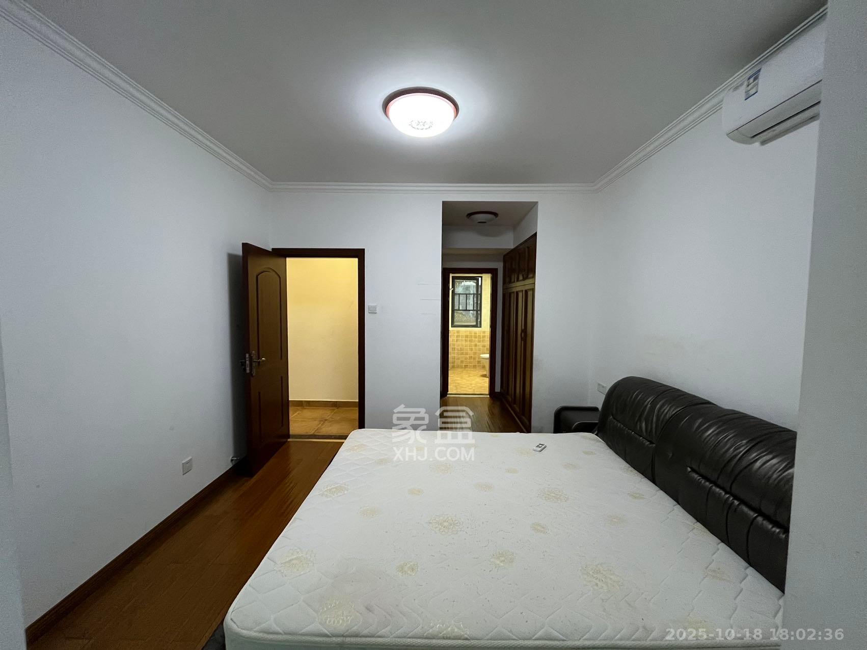 中建芙蓉嘉苑  3室2厅2卫    2500.0元/月室内图