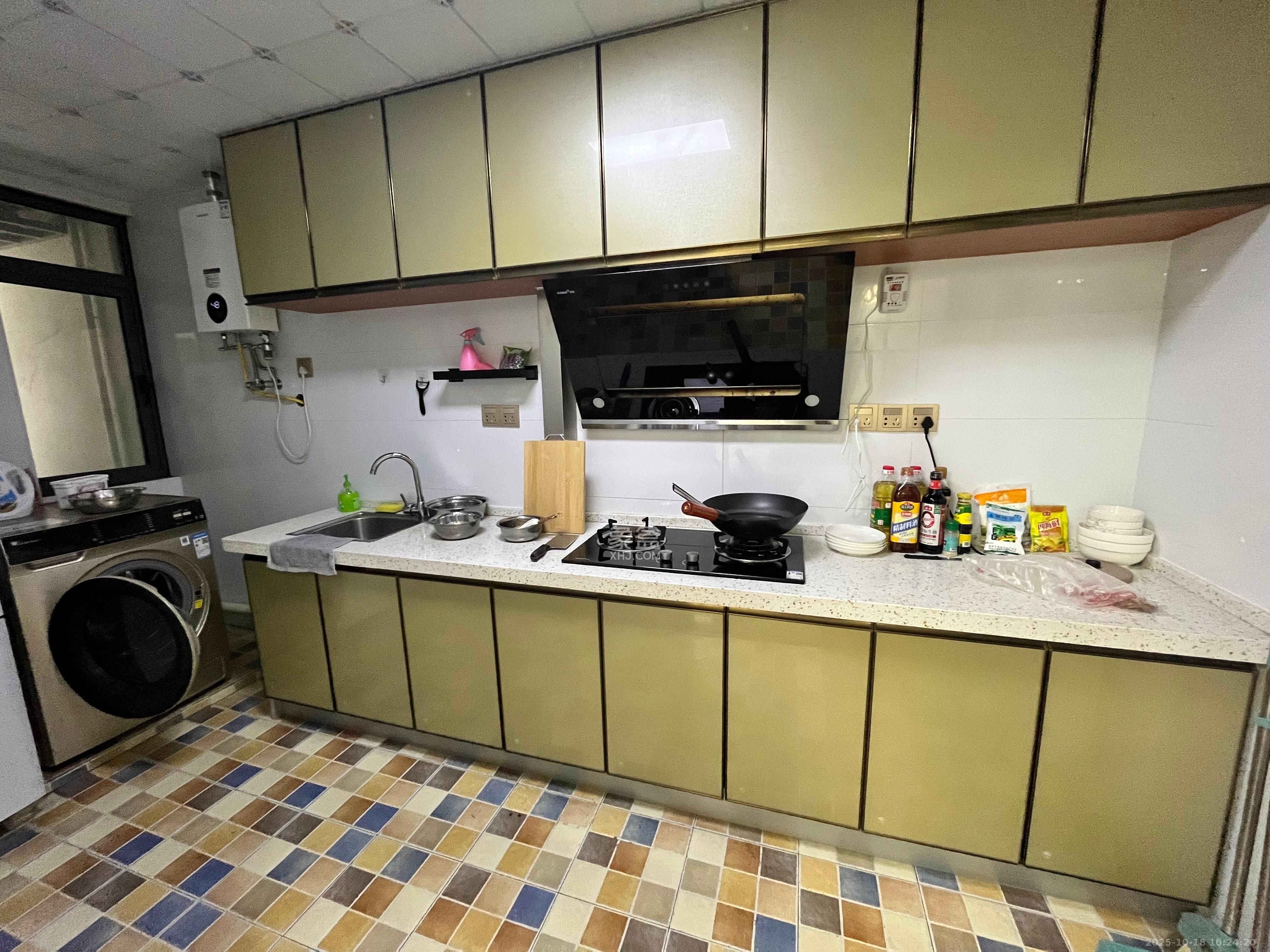 欧亚达国际广场  2室2厅1卫    2200.0元/月室内图