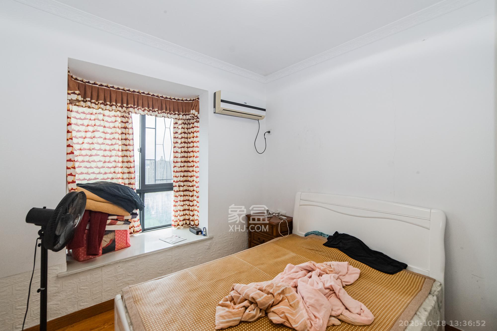 湘江世纪城映江苑  3室2厅2卫    100.0万 湘江世纪城映江苑  3室2厅2卫    100.0万卧室