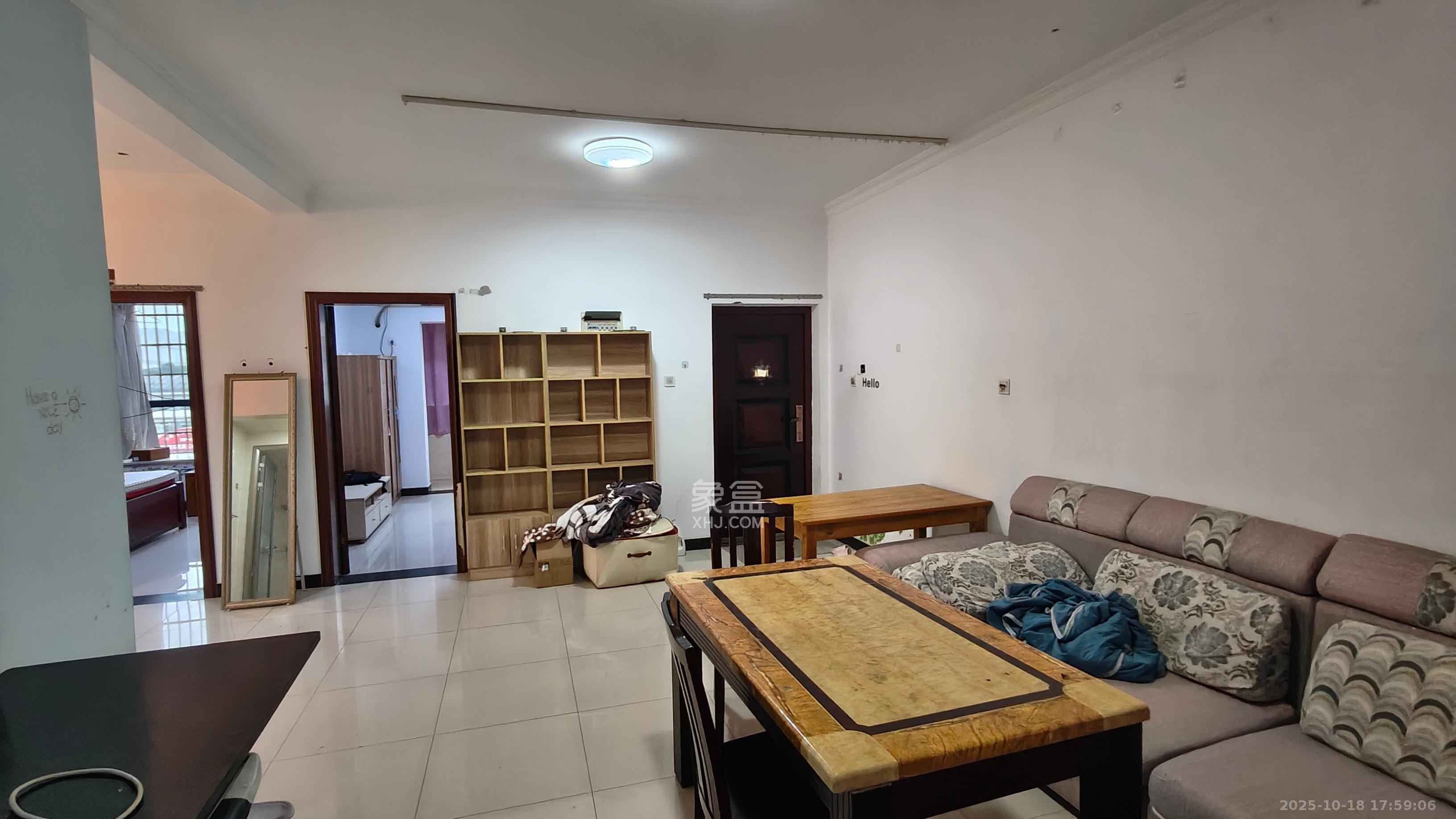 园艺小区  2室2厅1卫    1700.0元/月室内图