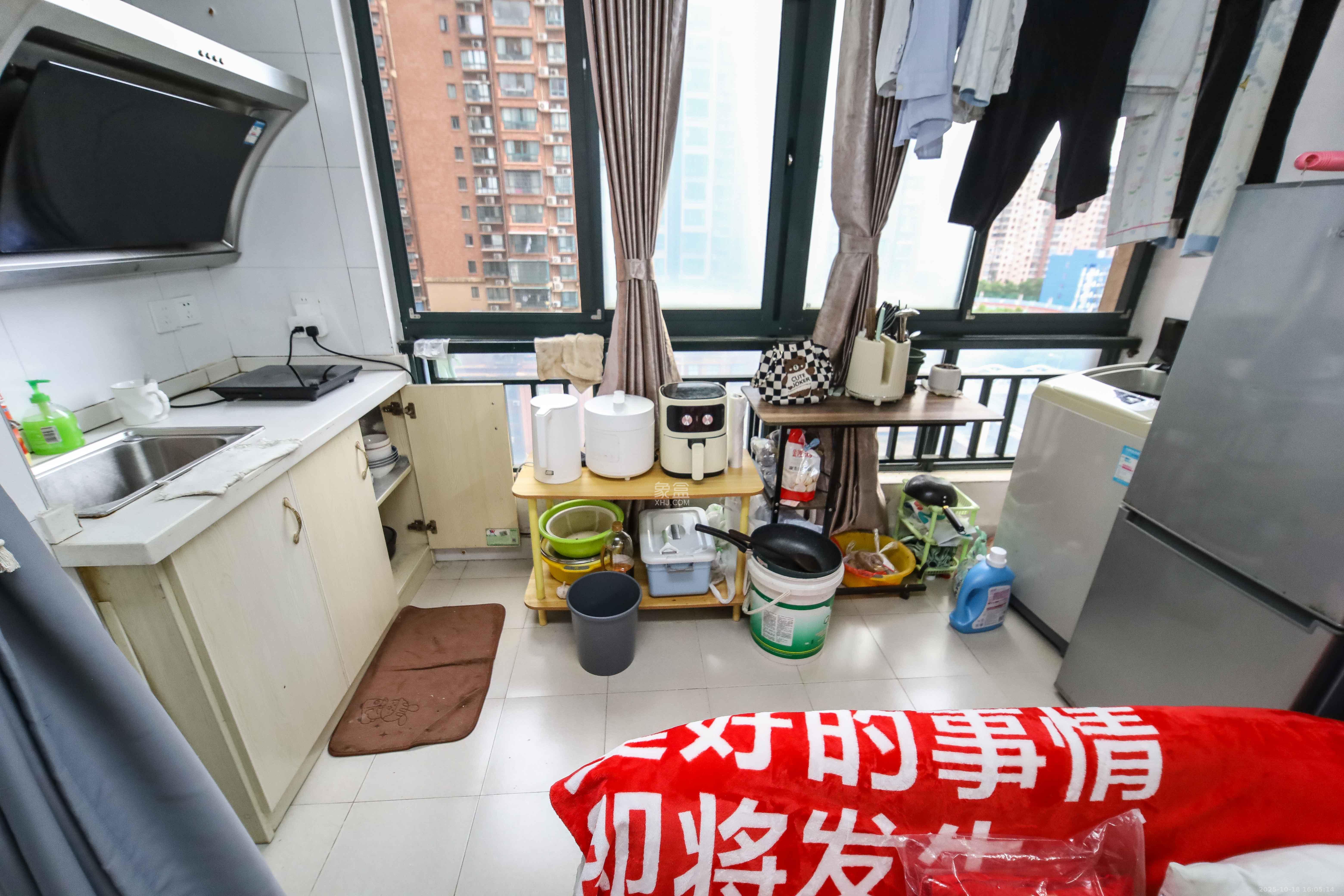 东玺门  4室2厅2卫    105.0万阳台