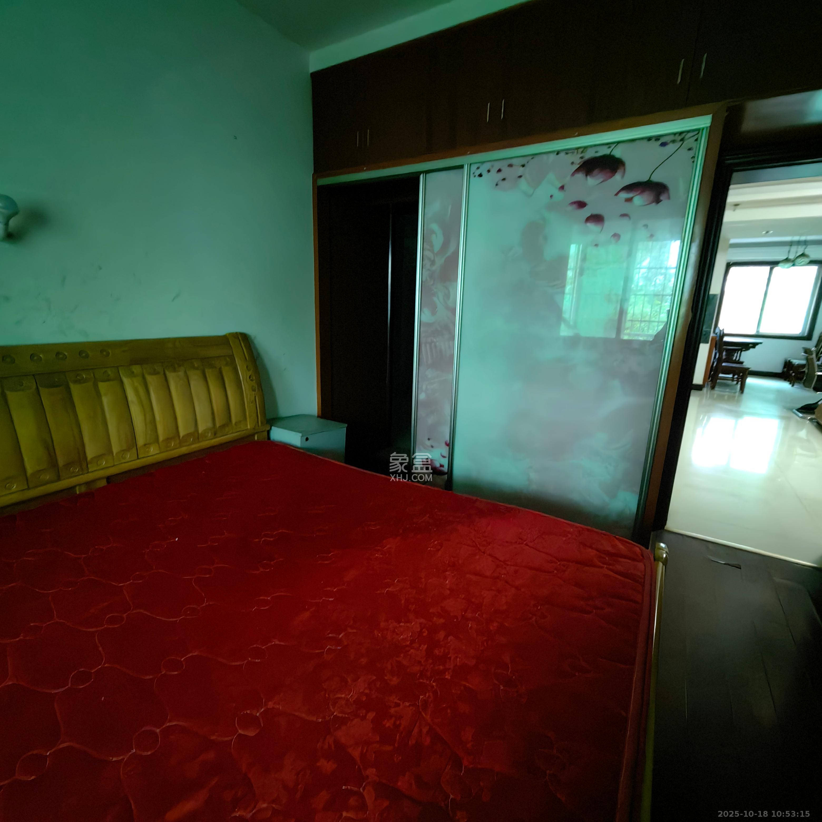 中南汽车世界  3室2厅1卫    1500.0元/月室内图