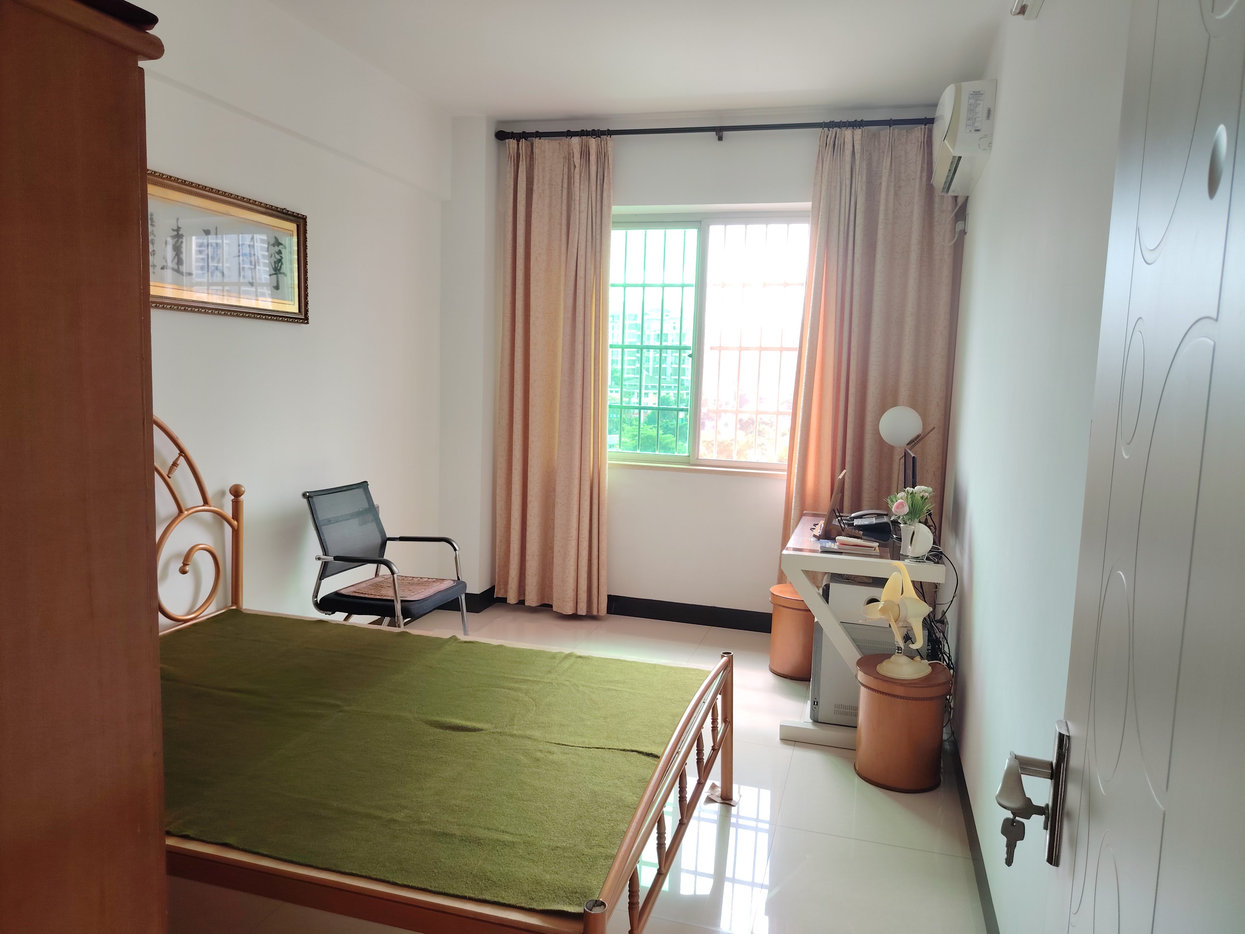 海湾怡园  3室2厅2卫    2400.0元/月室内图