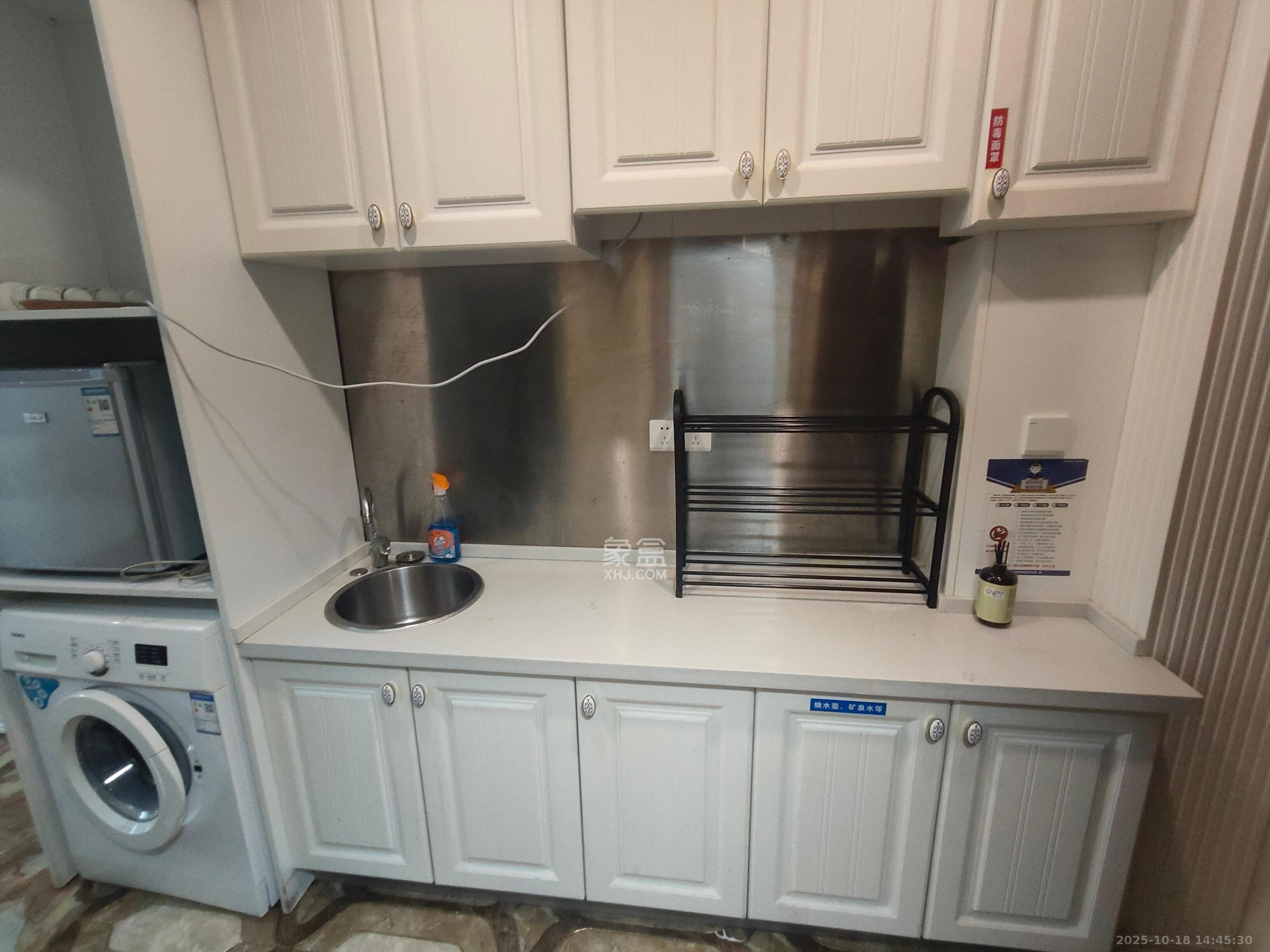 金科时代中心 1室1厅1卫 1000.0元/月 金科时代中心 1室1厅1卫 1000.0元/月室内图