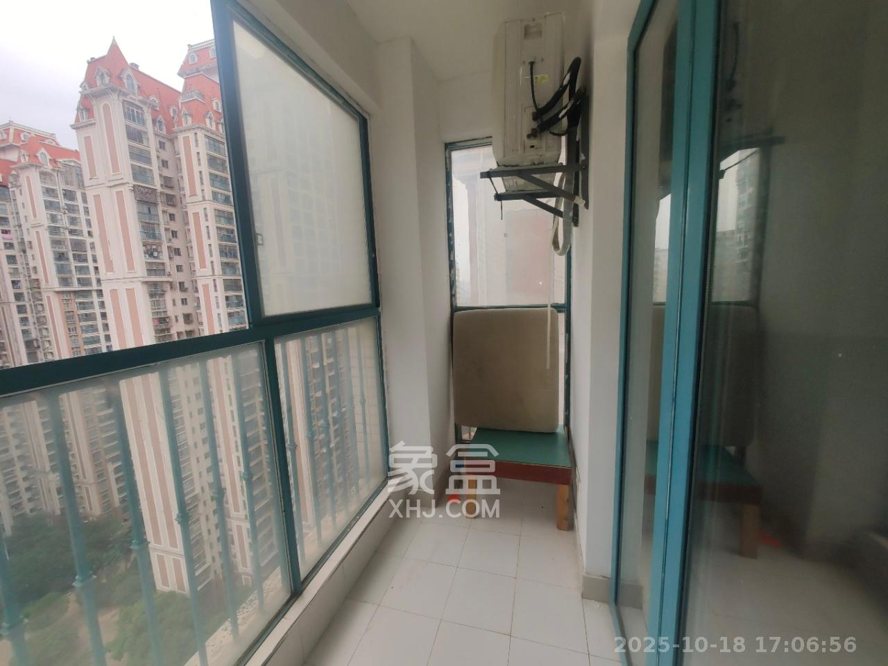 蝴蝶谷  1室1厅1卫    1100.0元/月室内图